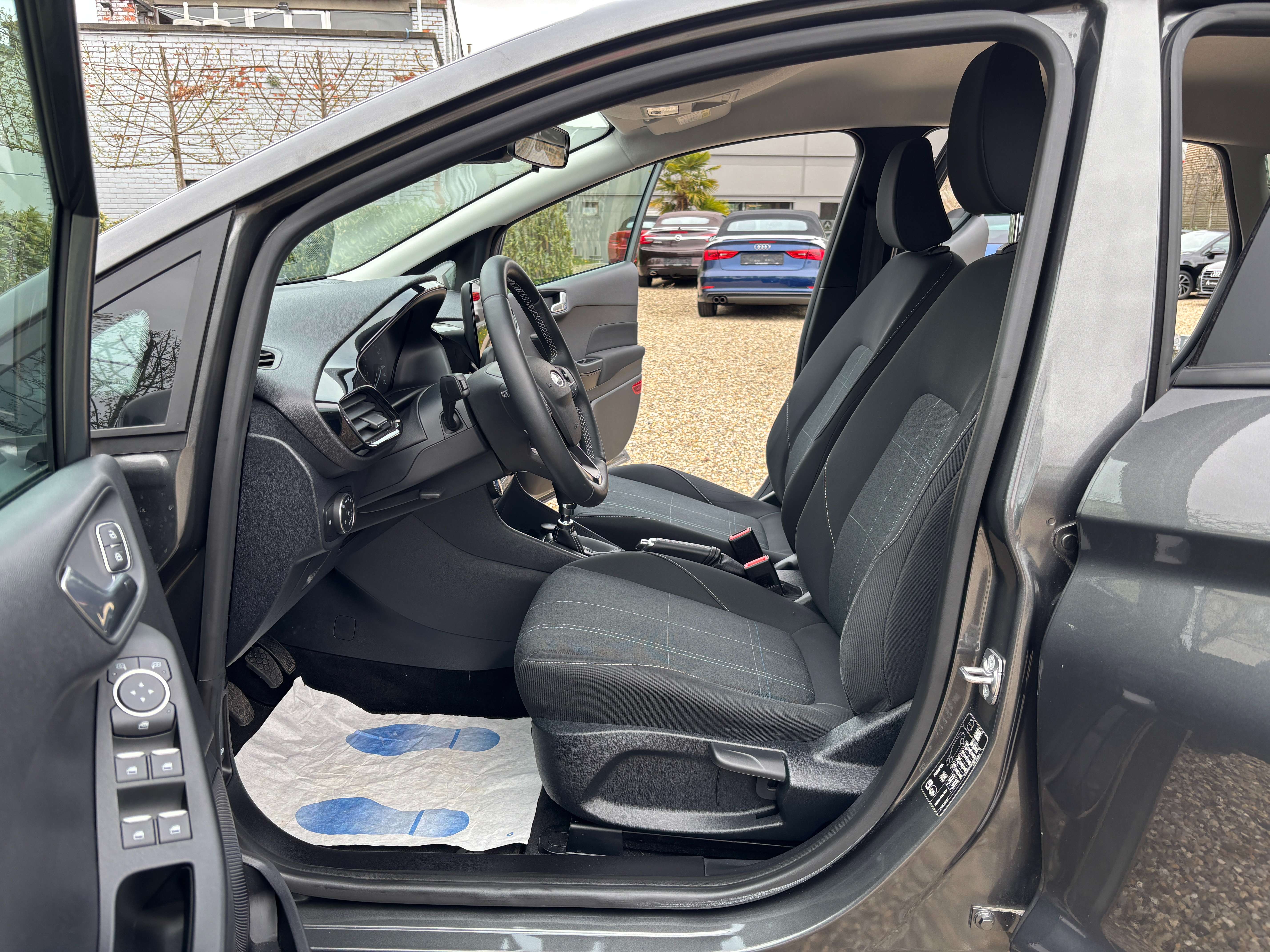 Ford Fiesta 1.0 EcoBoost *CARPLAY*VOLANT+SIEGES CHAUFFANTS*1ER PROPRIETAIRE*GARANTIE*