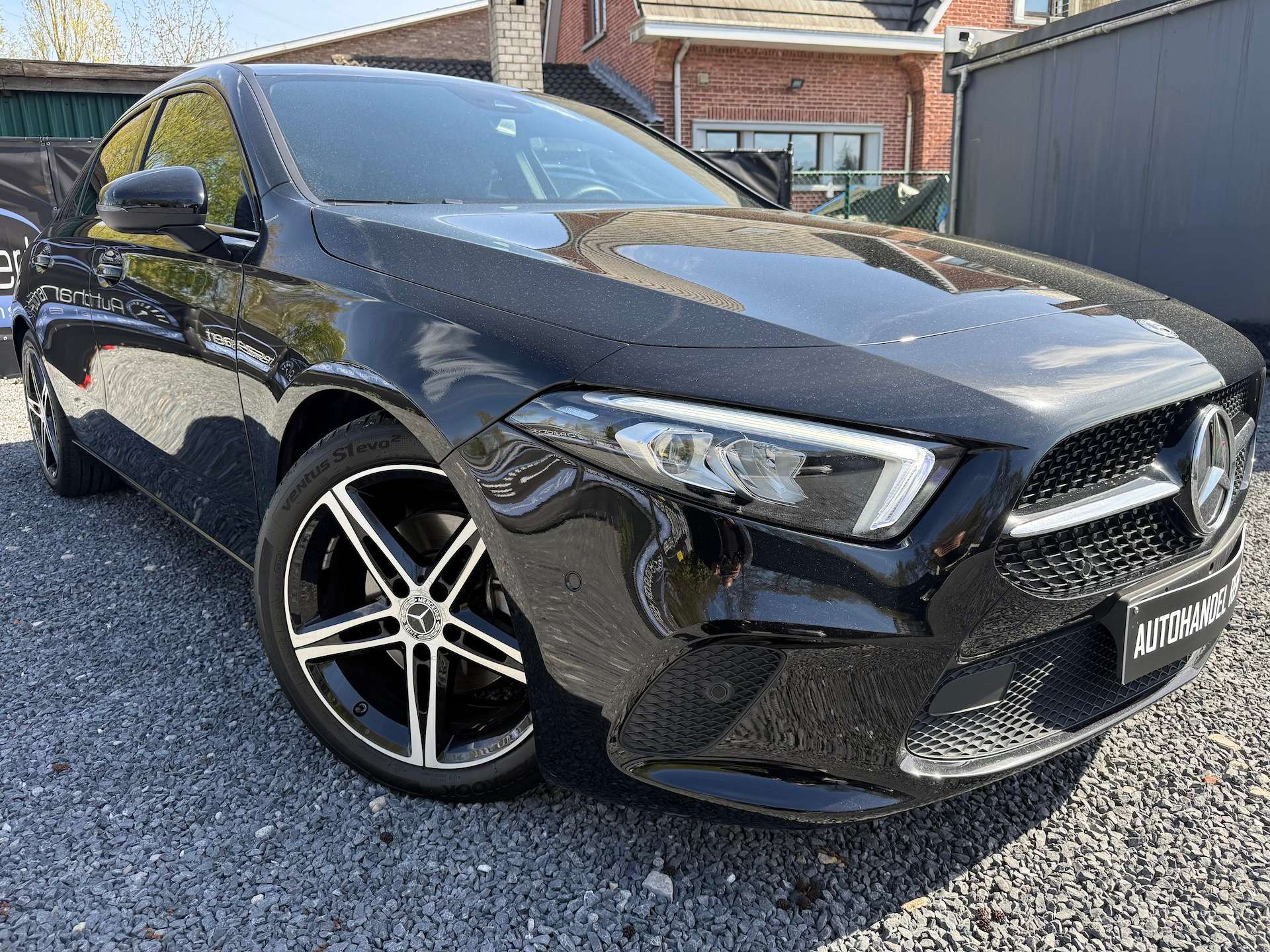 Mercedes-Benz A 200 A 200 Launch edition (EU6.2), Xenon, Airco, Leder + 12m Garantie