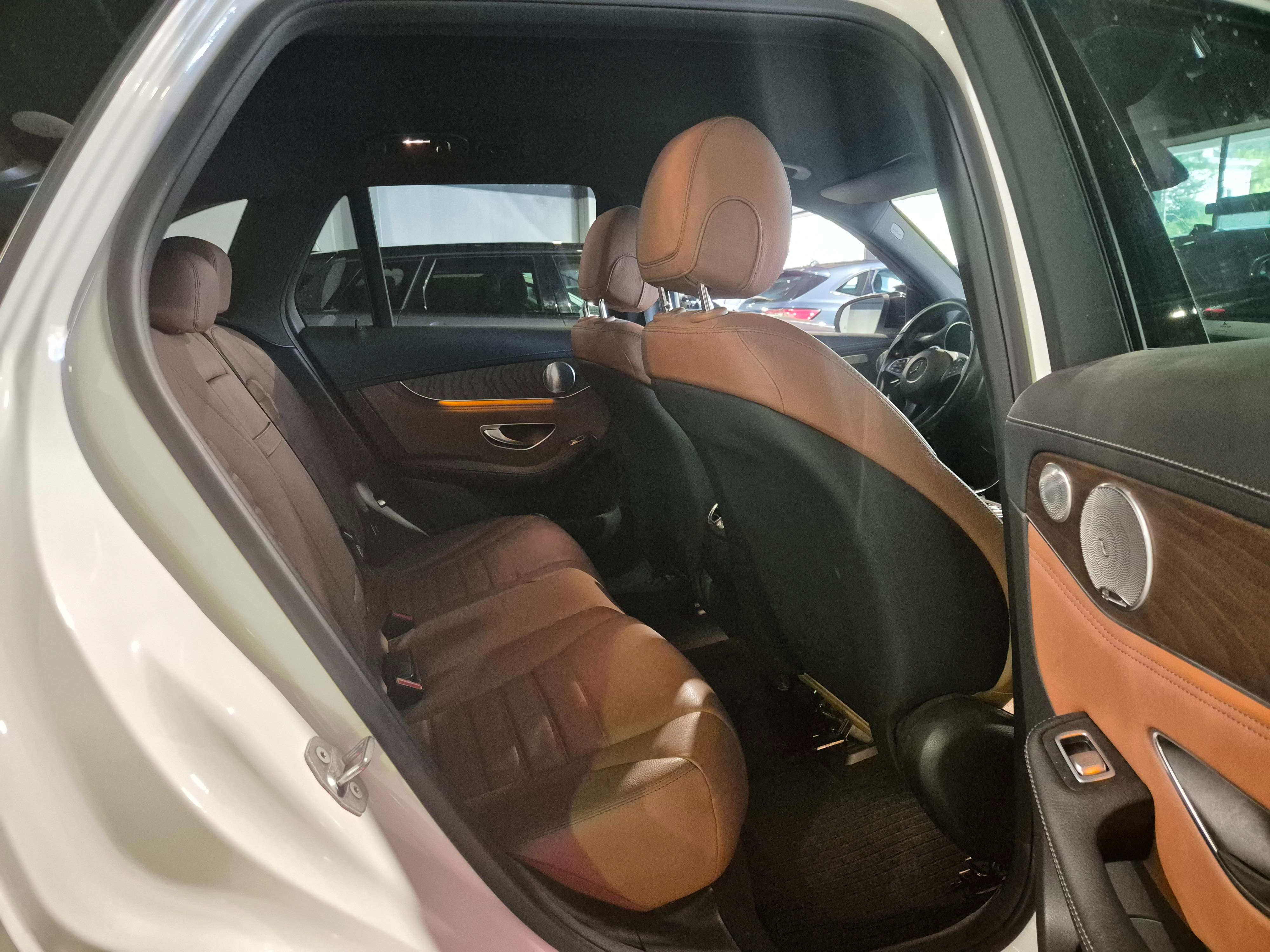 Mercedes-Benz GLC 250 GLC 250 d 4-Matic Launch Edition