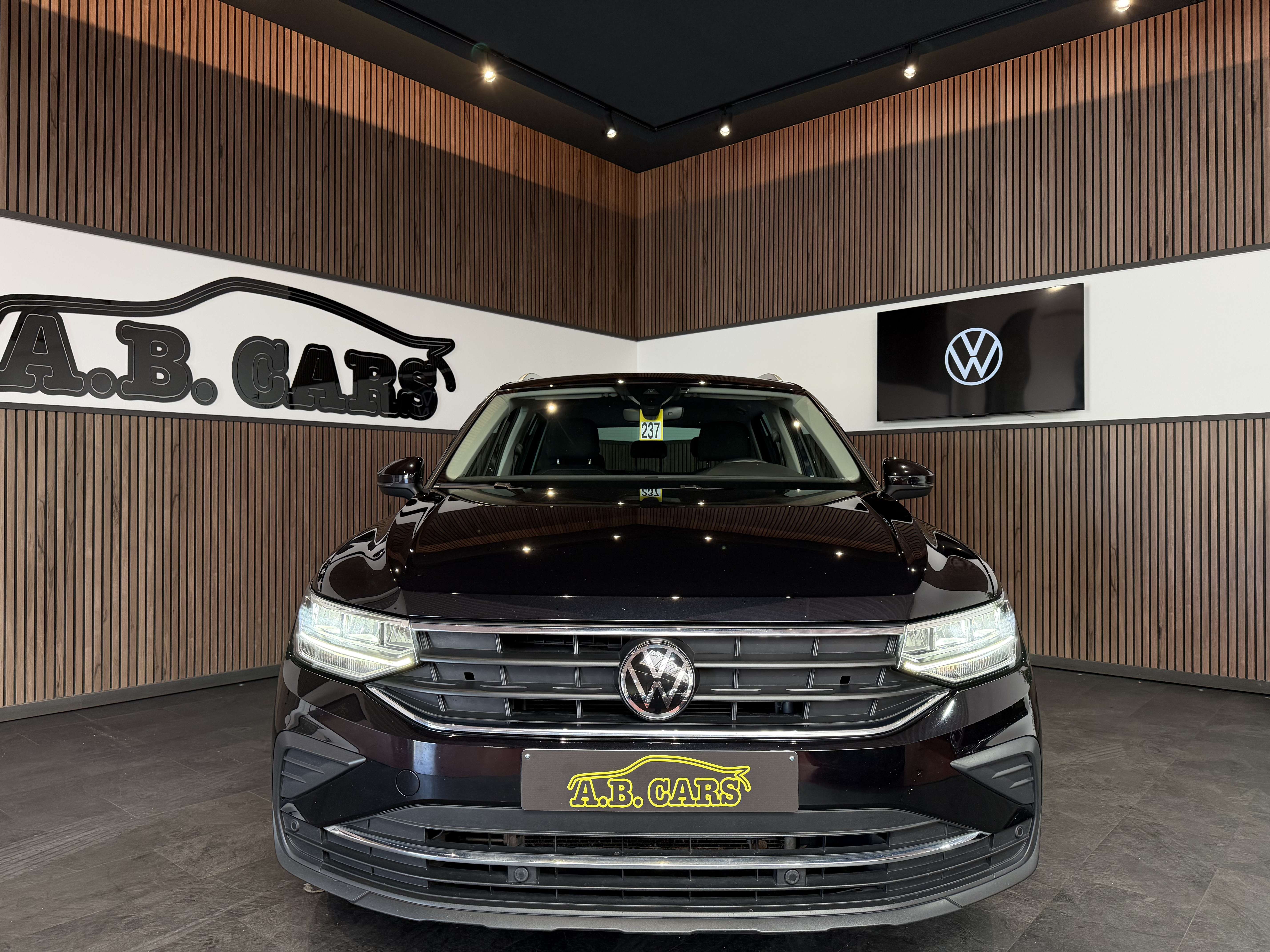 Volkswagen Tiguan 1.5 TSI Active - GARANTIE 12M - 1ERPRO