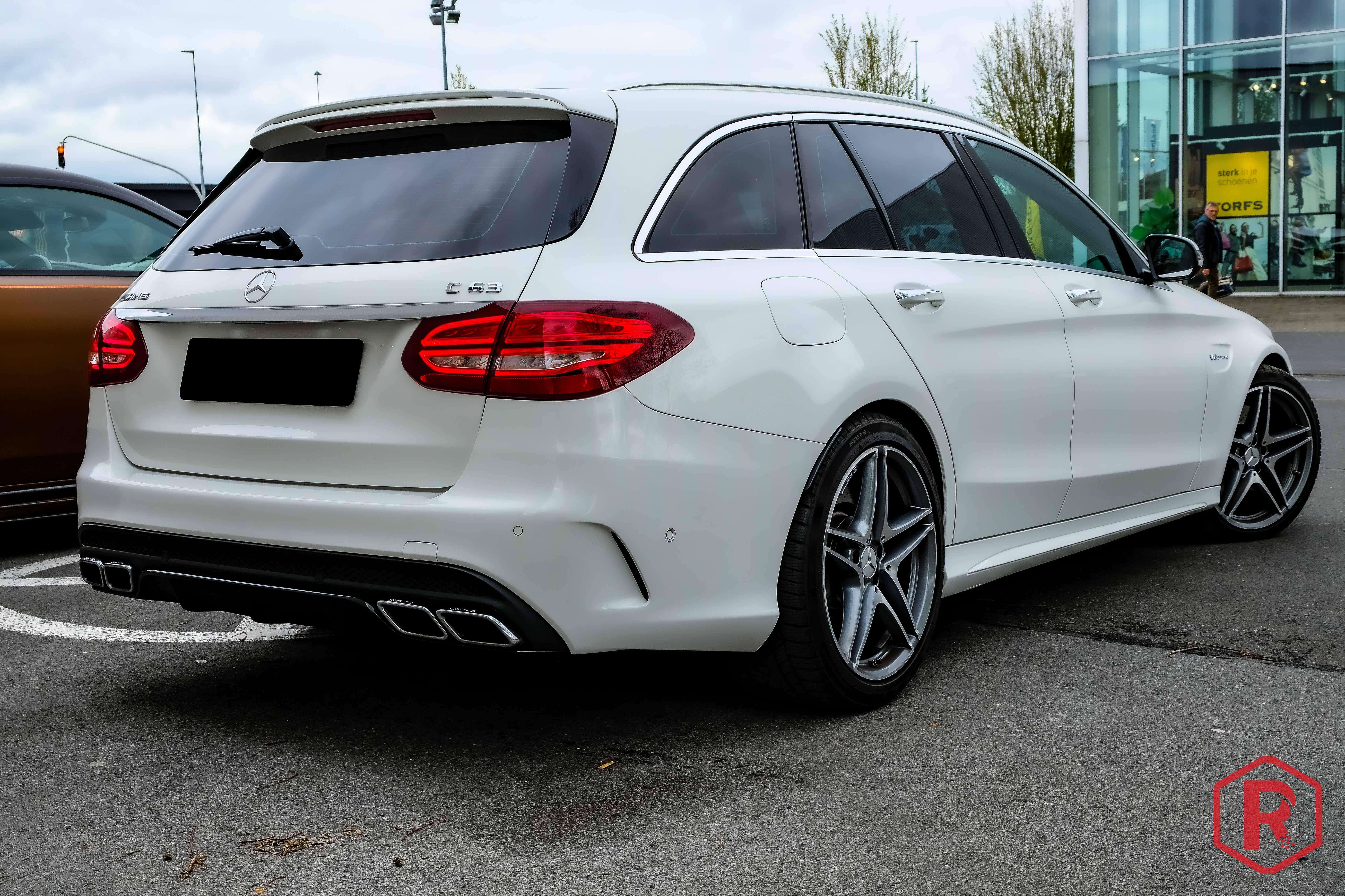 Mercedes-Benz C 63 AMG Estate Burmester Camera