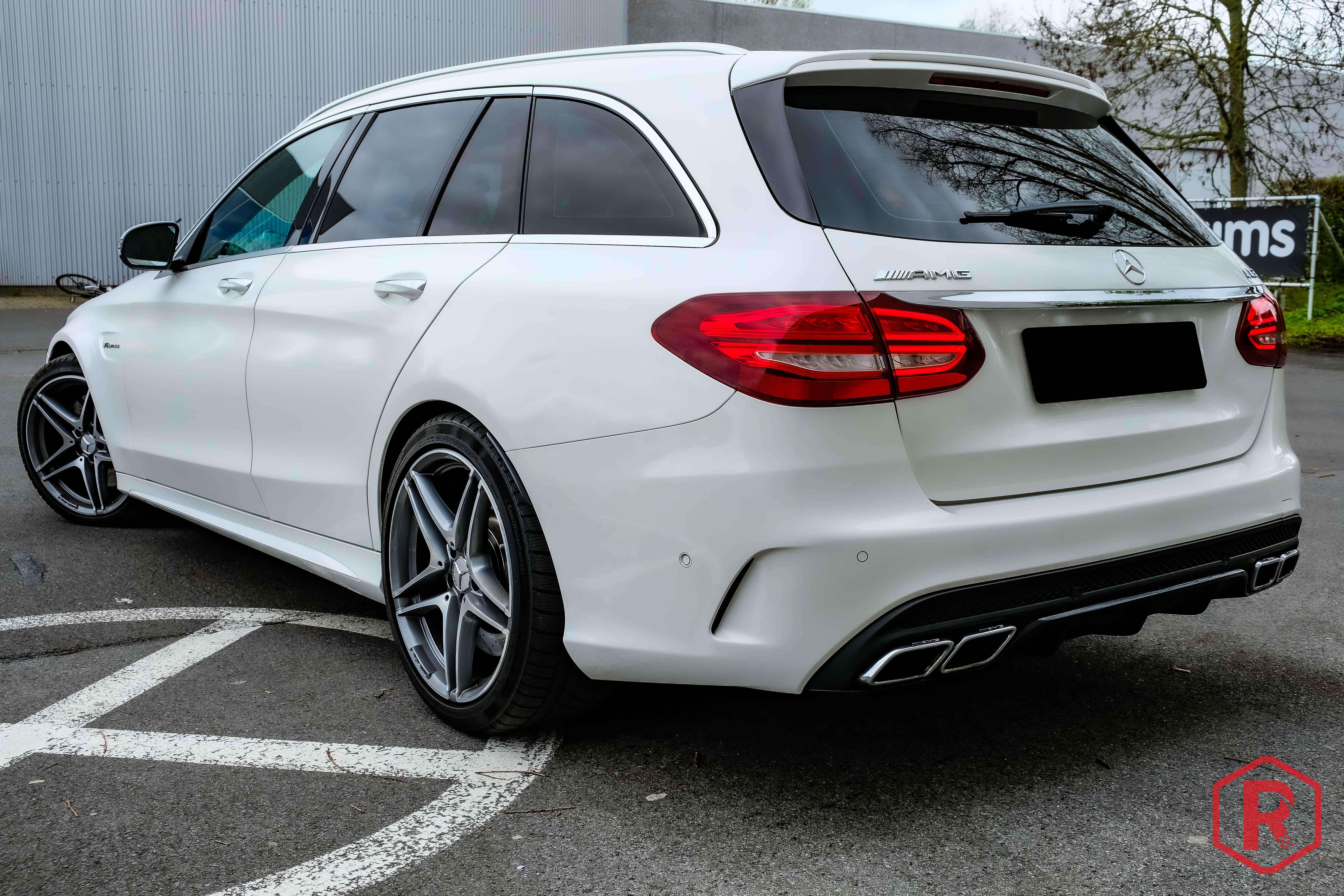 Mercedes-Benz C 63 AMG Estate Burmester Camera