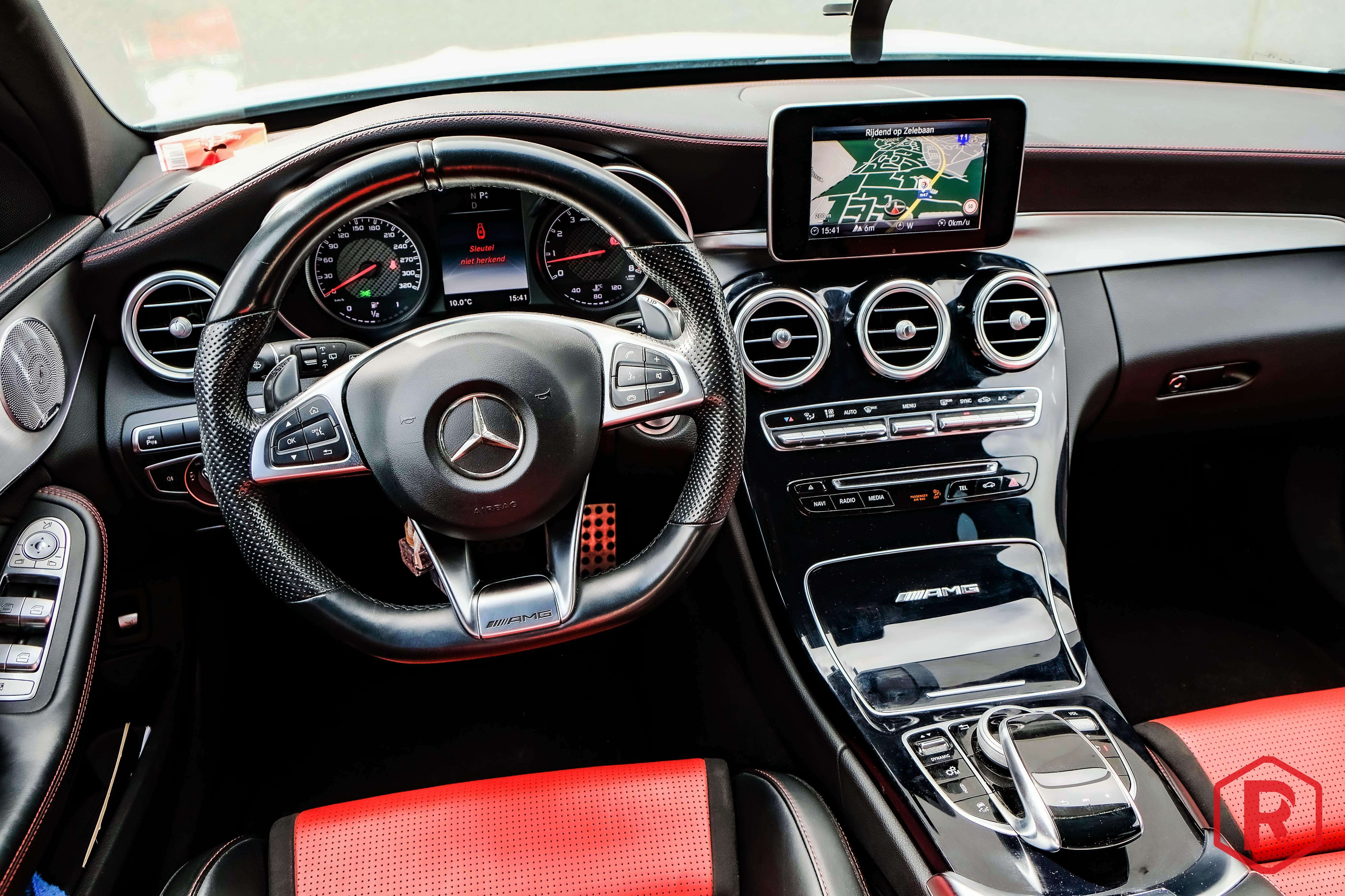 Mercedes-Benz C 63 AMG Estate Burmester Camera