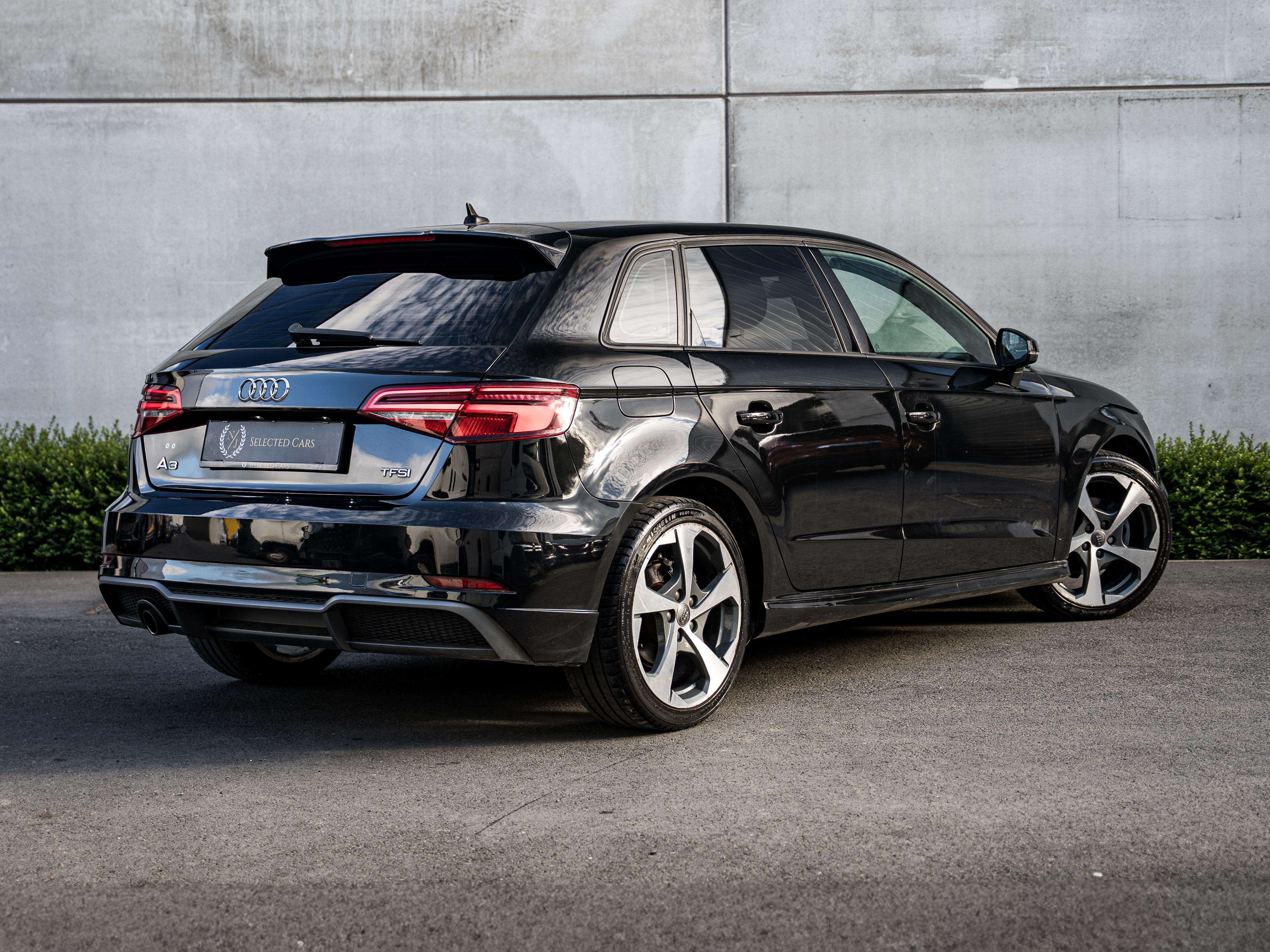 Audi A3 SPORTBACK 30 TFSI*S LINE*XENON*JANTES