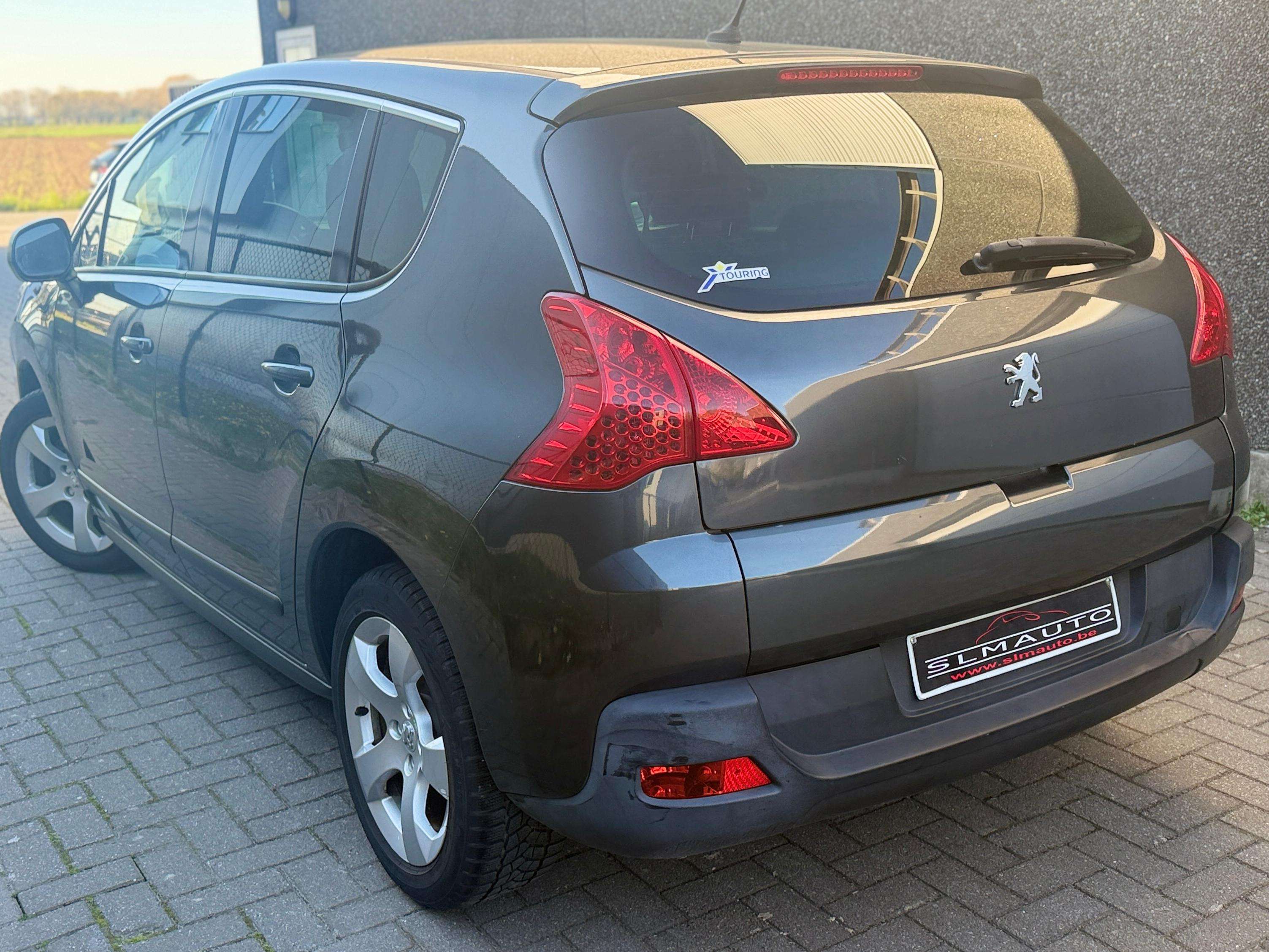 Peugeot 3008 3008 1.6i Access