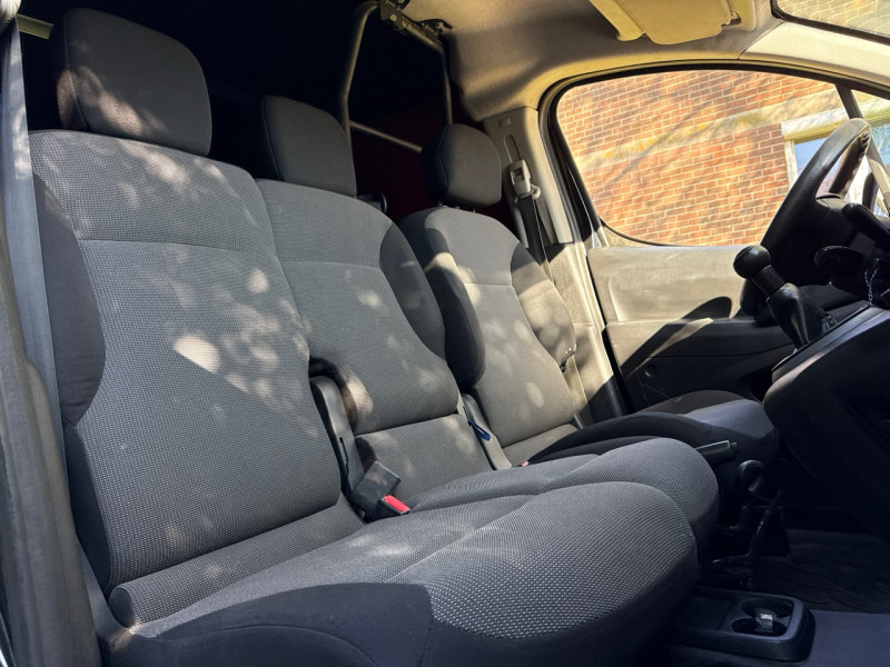 Citroen BERLINGO VAN 1.6 HDI 100CH * 3 PLACES * 2018 * 113.000KM * GPS * CAMERA