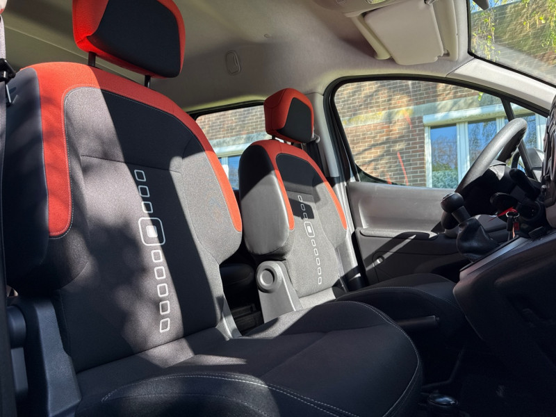 Citroen BERLINGO ESSENCE 110CH FEEL * 53.000KM * 2016 * 1ERE MAIN * GARANTIE