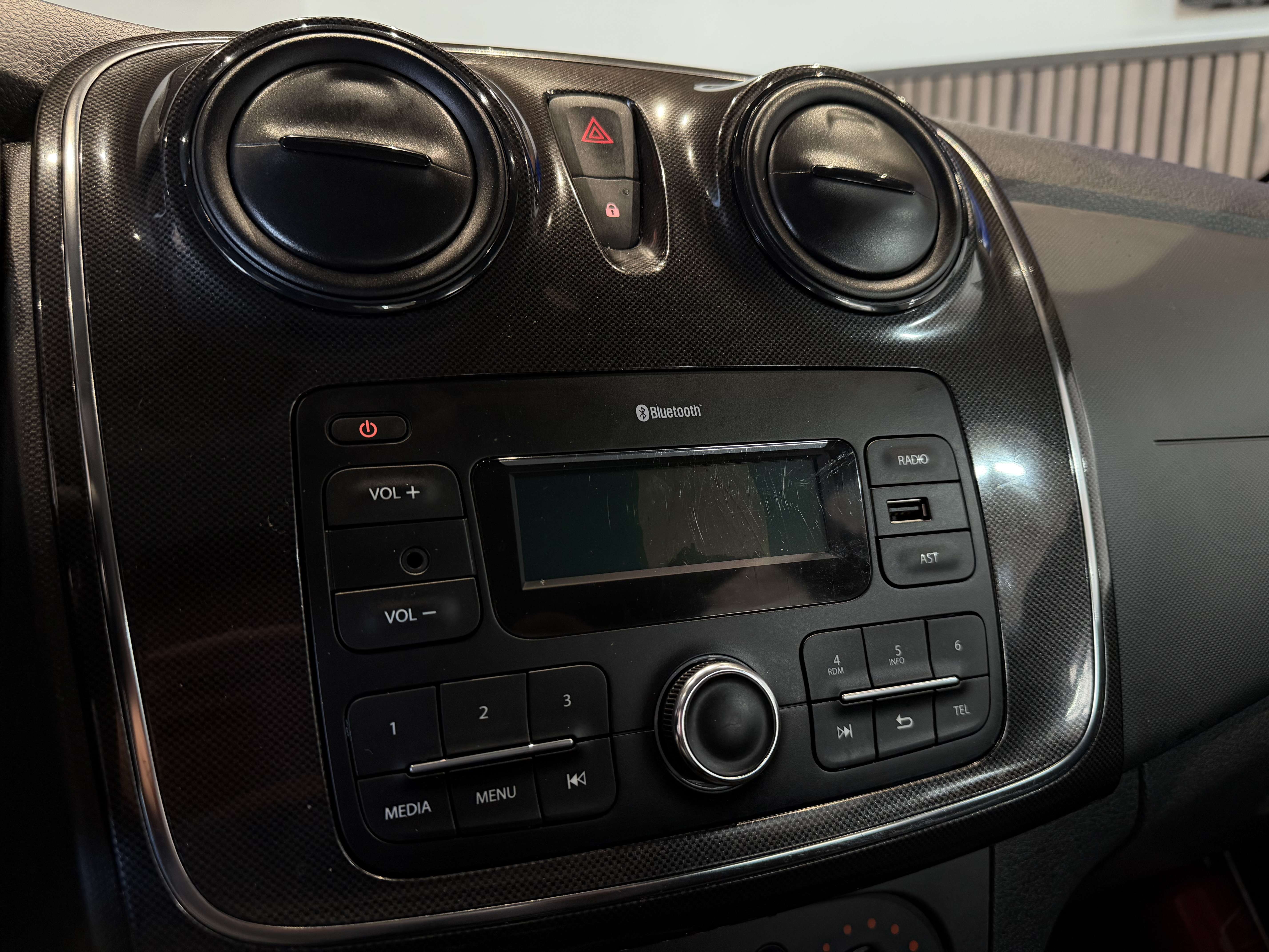 Dacia Logan 1.0i - GARANTIE 12MOIS