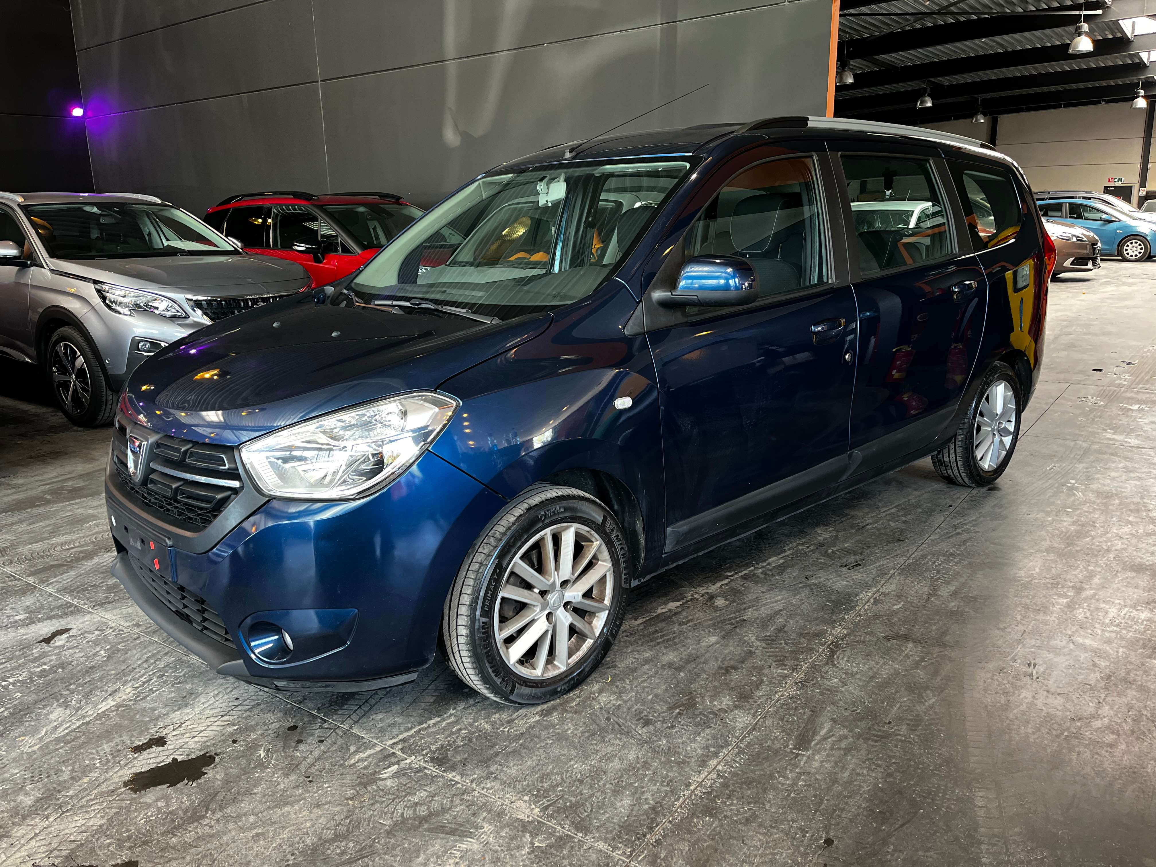 Dacia Lodgy Lodgy Stepway 1.2 TCe Urban Explorer