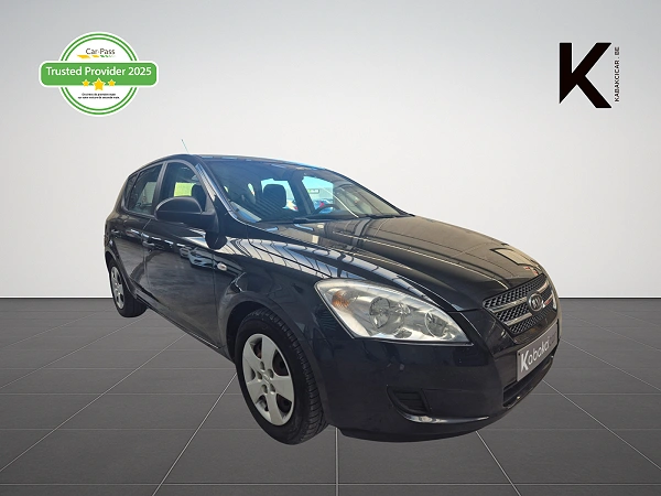 Kia Ceed / cee'd 1.4i EX / Climatisation / MP3 / Garantie 12 Mois