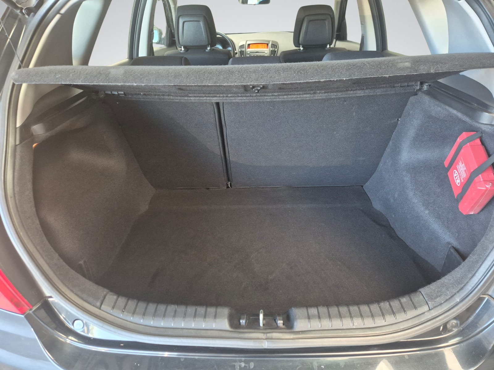 Kia Ceed / cee'd 1.4i EX / Climatisation / MP3 / Garantie 12 Mois