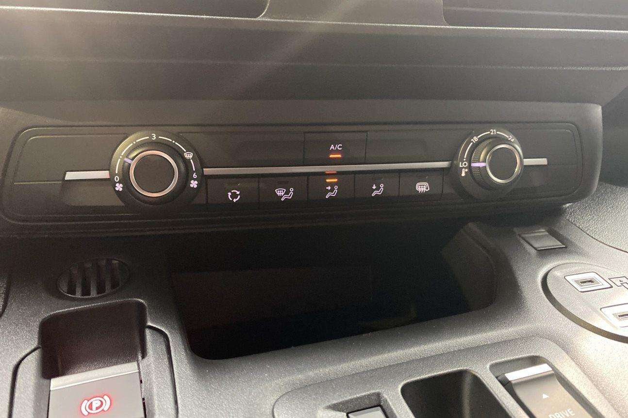 Peugeot Partner STANDARD LIGHT