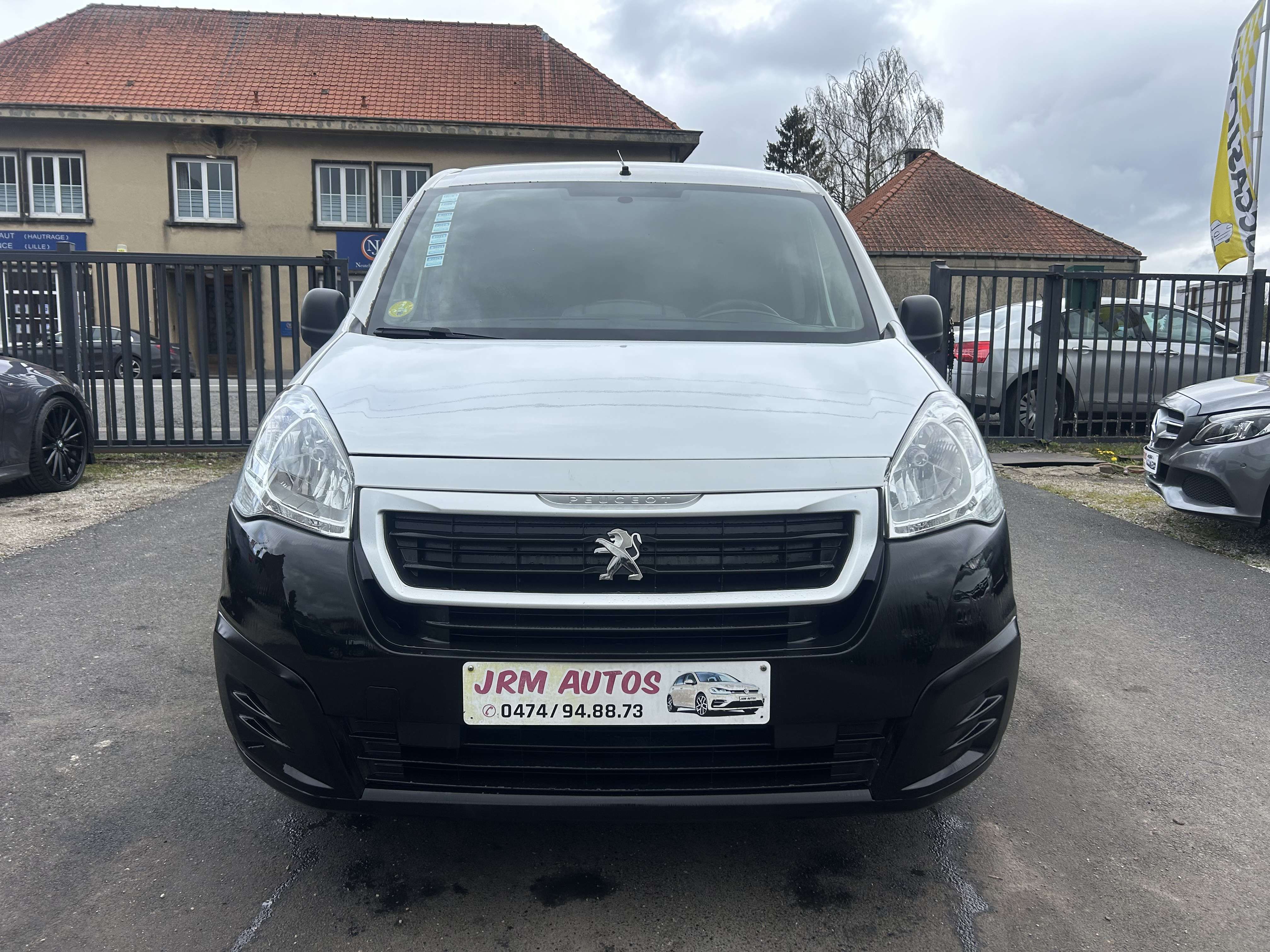 Peugeot Partner 1.6BlueHDi UTILITAIRE 3 PLACES 1er Proprio EURO6B *** CLIM/CAPTEURS/CRUISE CONTROL ***