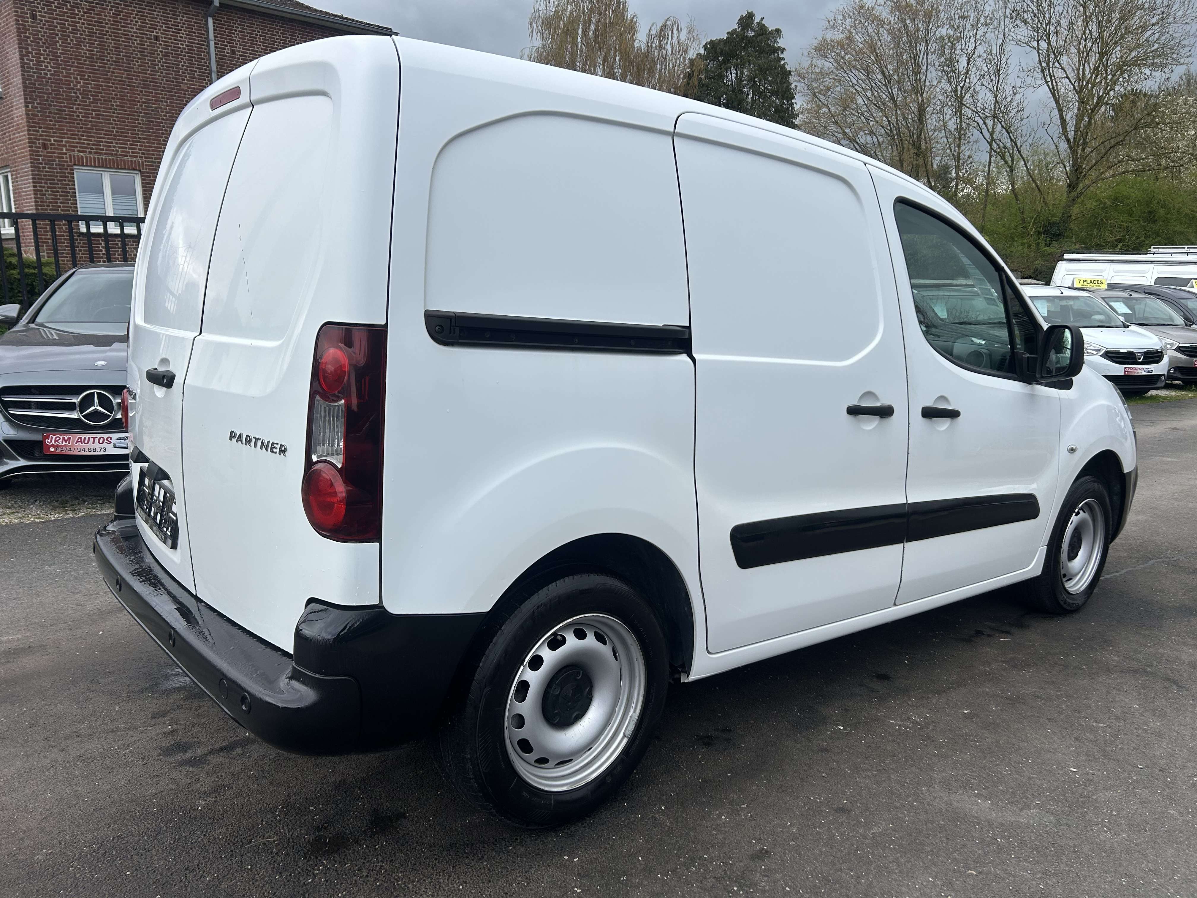 Peugeot Partner 1.6BlueHDi UTILITAIRE 3 PLACES 1er Proprio EURO6B *** CLIM/CAPTEURS/CRUISE CONTROL ***