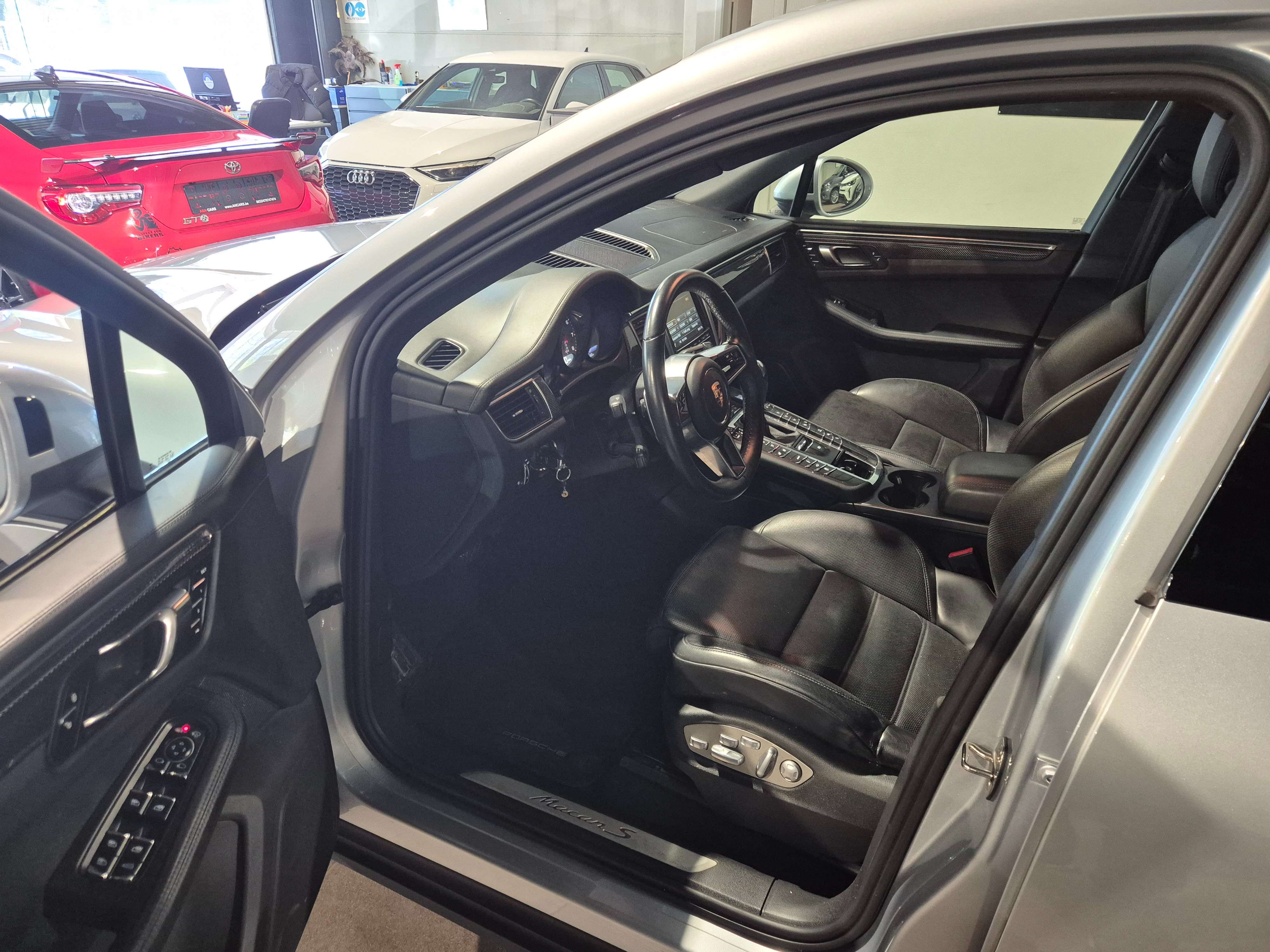 Porsche Macan Macan S 3.0 V6 Bi-Turbo PDK