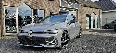Volkswagen Golf GTI 265pK Blackstyle