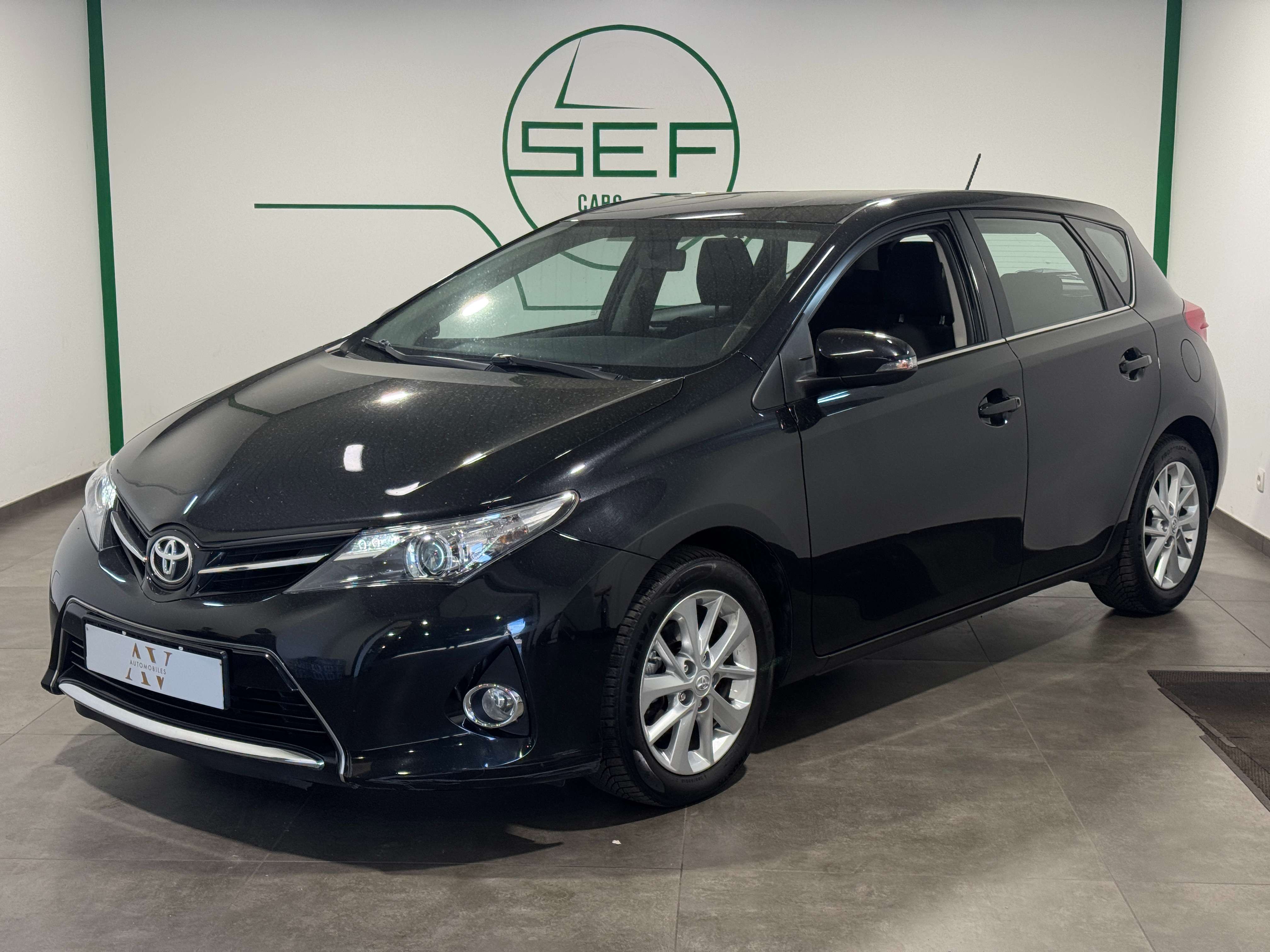 Toyota Auris ** 1.4 ** D-4D ** Life ** Marchand ou export **