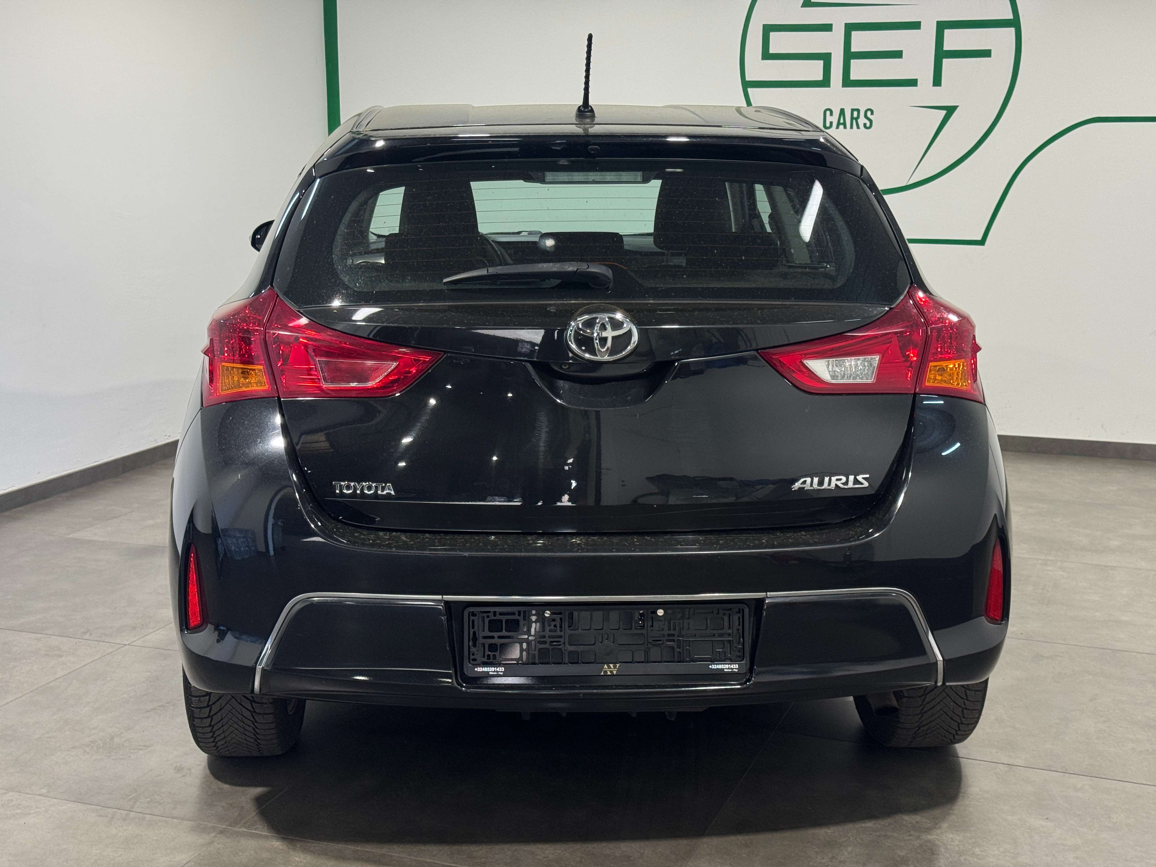 Toyota Auris ** 1.4 ** D-4D ** Life ** Marchand ou export **