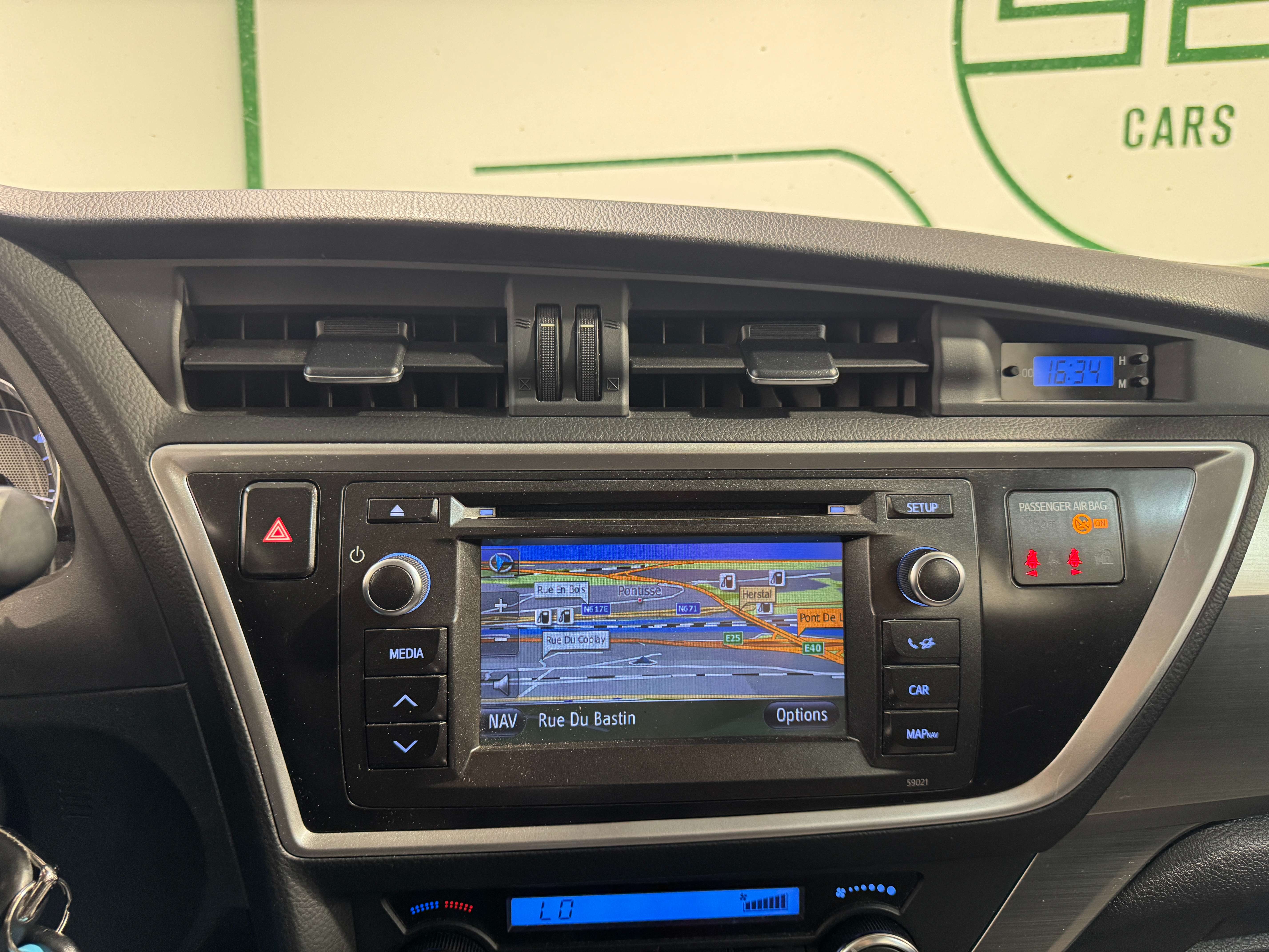 Toyota Auris ** 1.4 ** D-4D ** Life ** Marchand ou export **