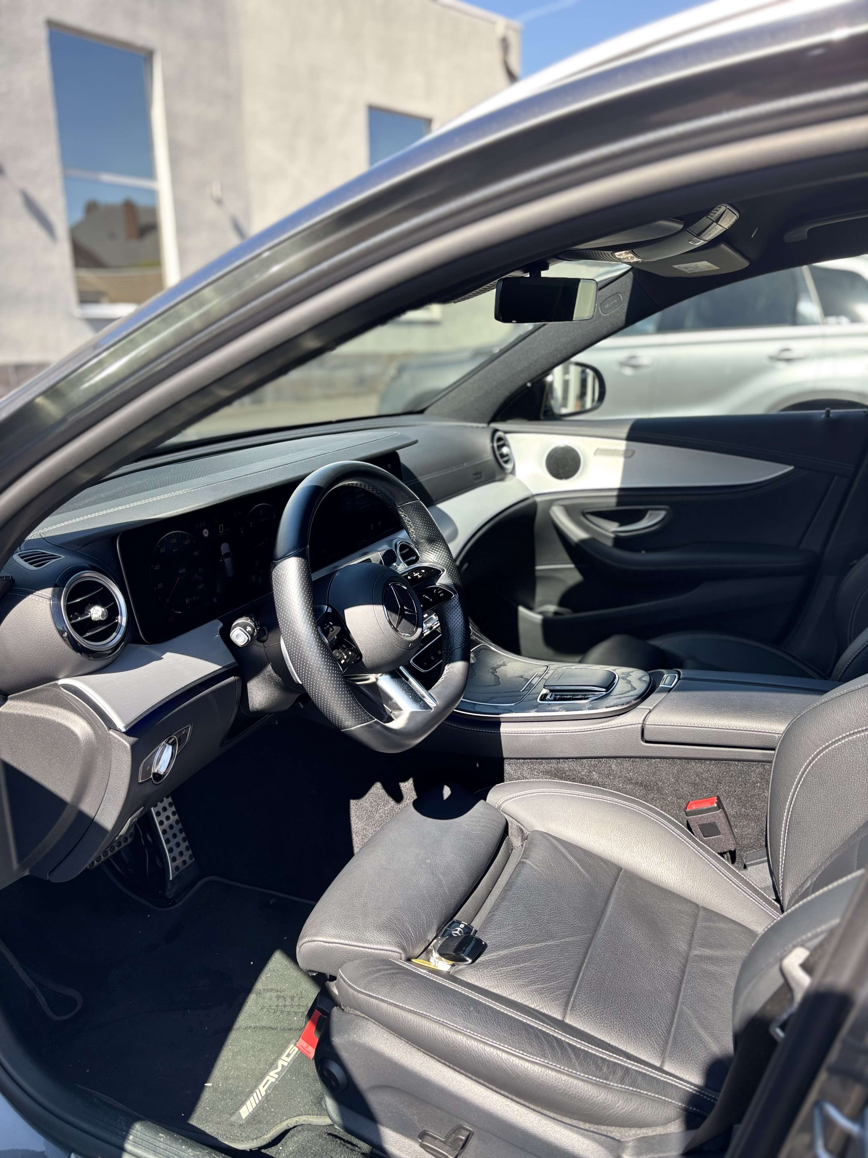 Mercedes-Benz E 200 E 200 d 360CAM AMG Line ACC VAT CAR
