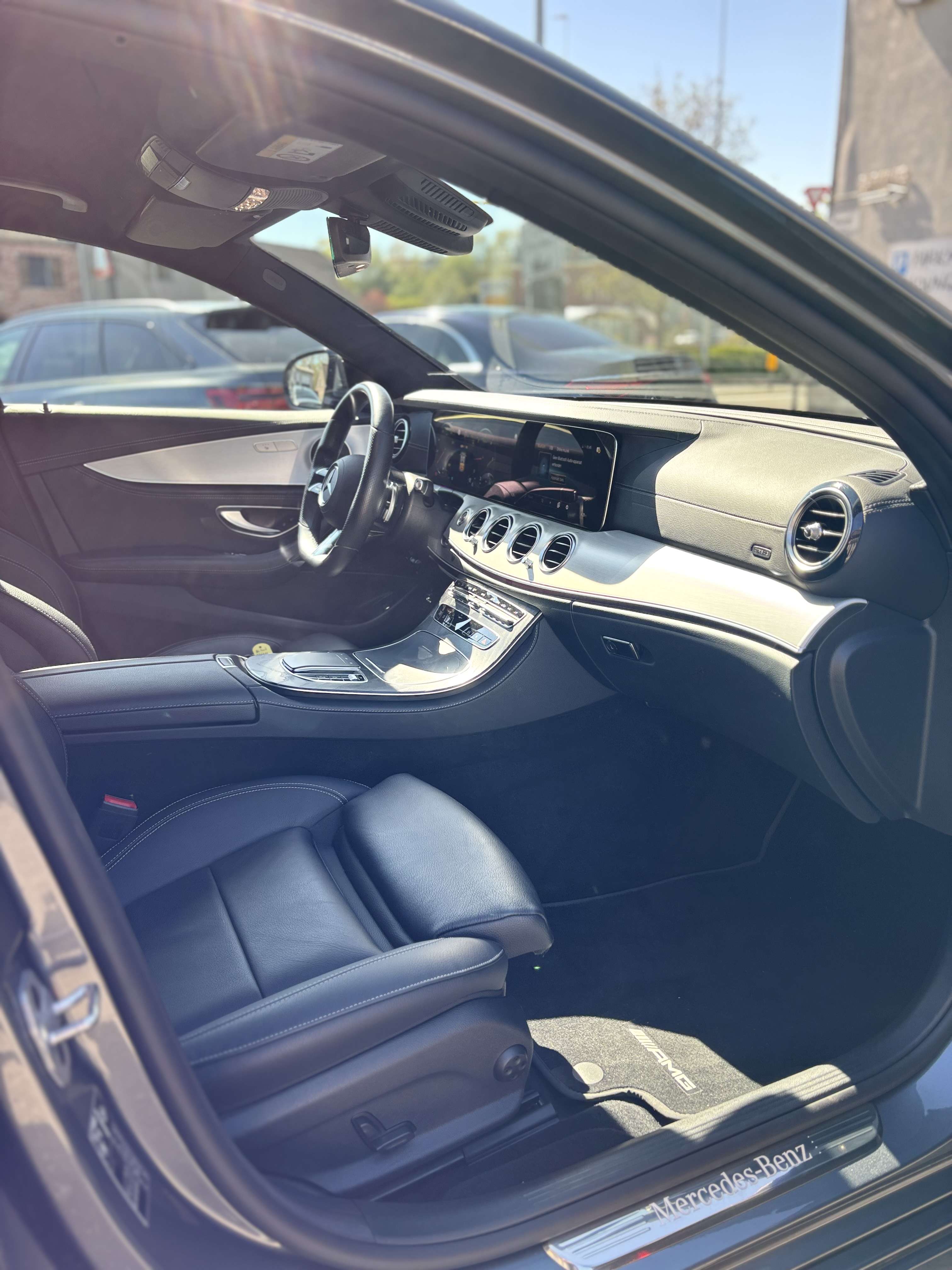 Mercedes-Benz E 200 E 200 d 360CAM AMG Line ACC VAT CAR
