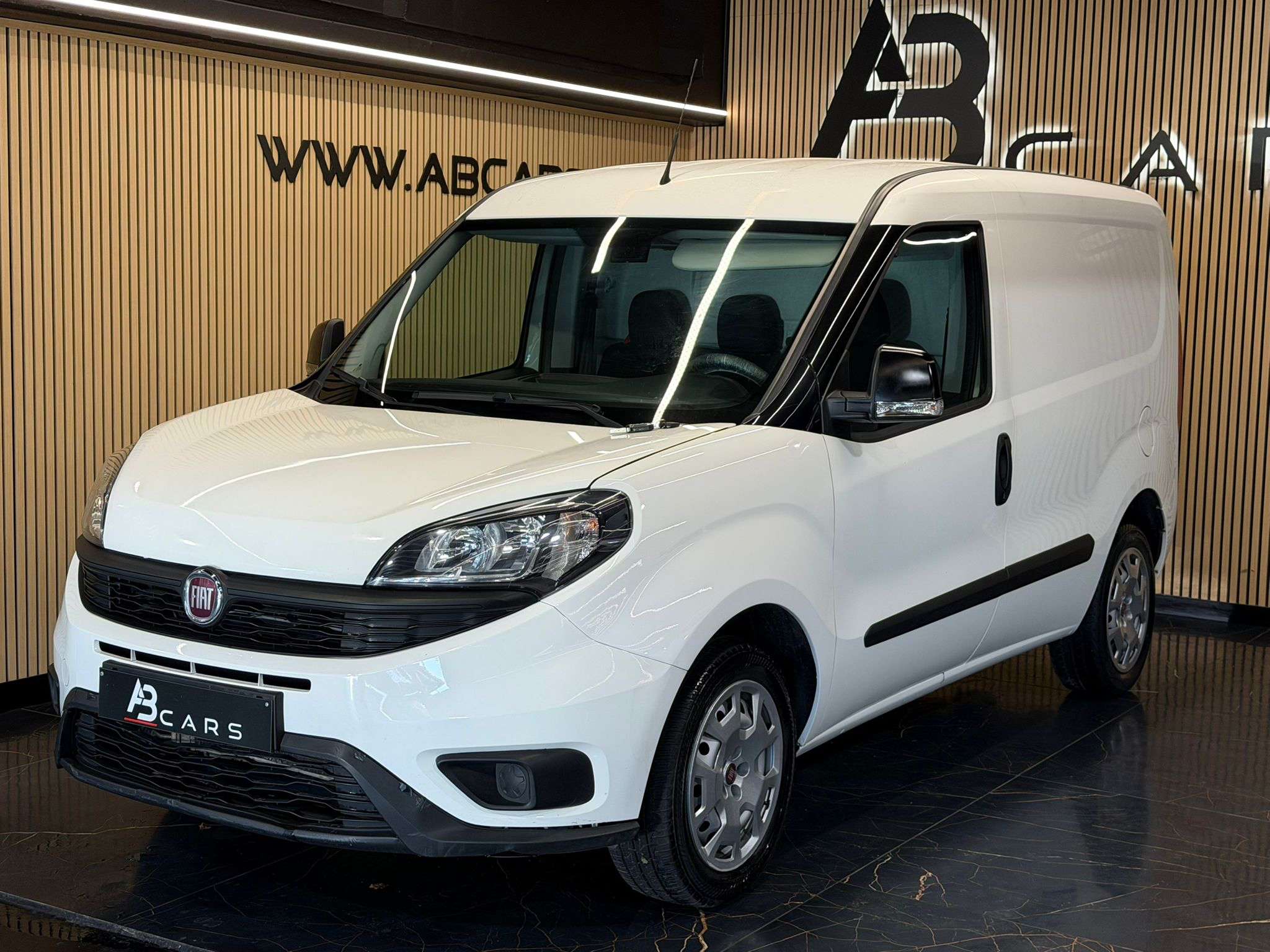 Fiat Doblo 1.4i * UTILITAIRE * 1ER PROPRIETAIRE *