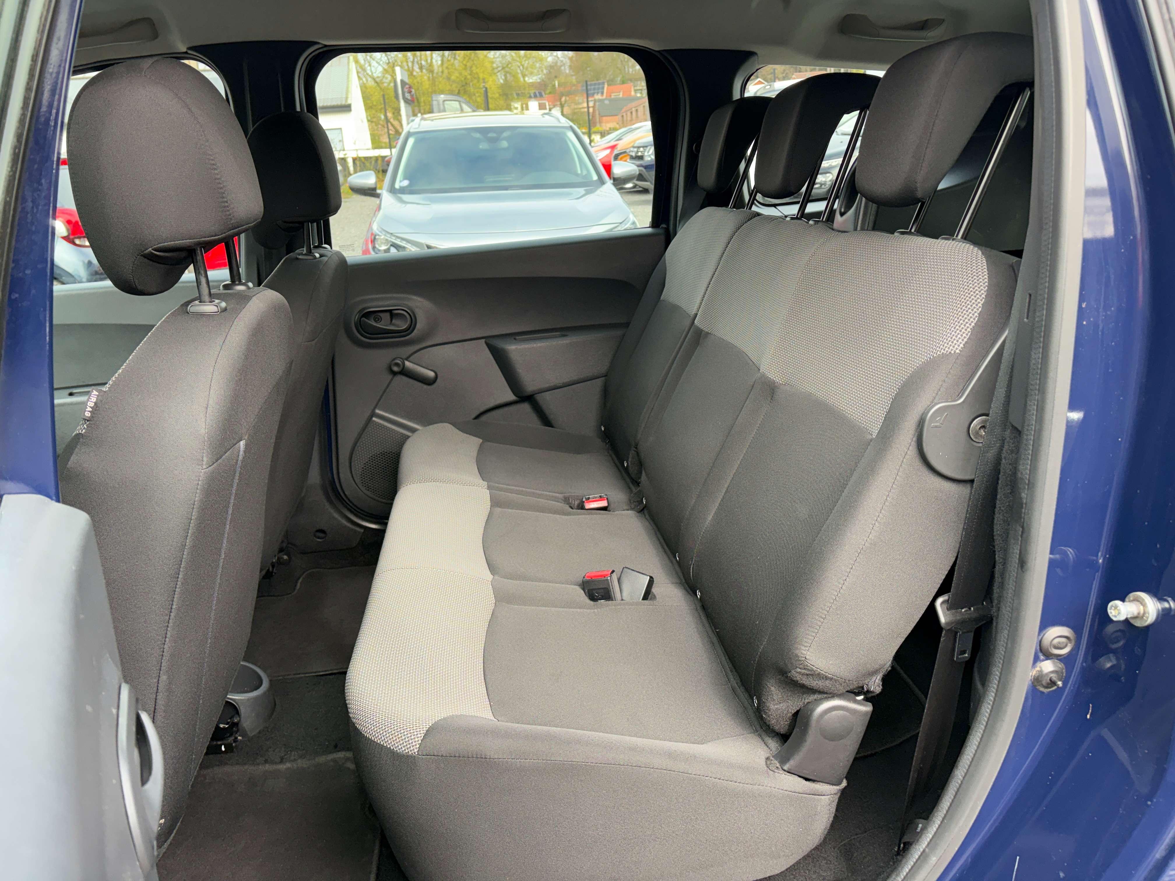 Dacia Lodgy 1.3 TCe Essential 7pl - EU6D - GARANTIE 1AN -