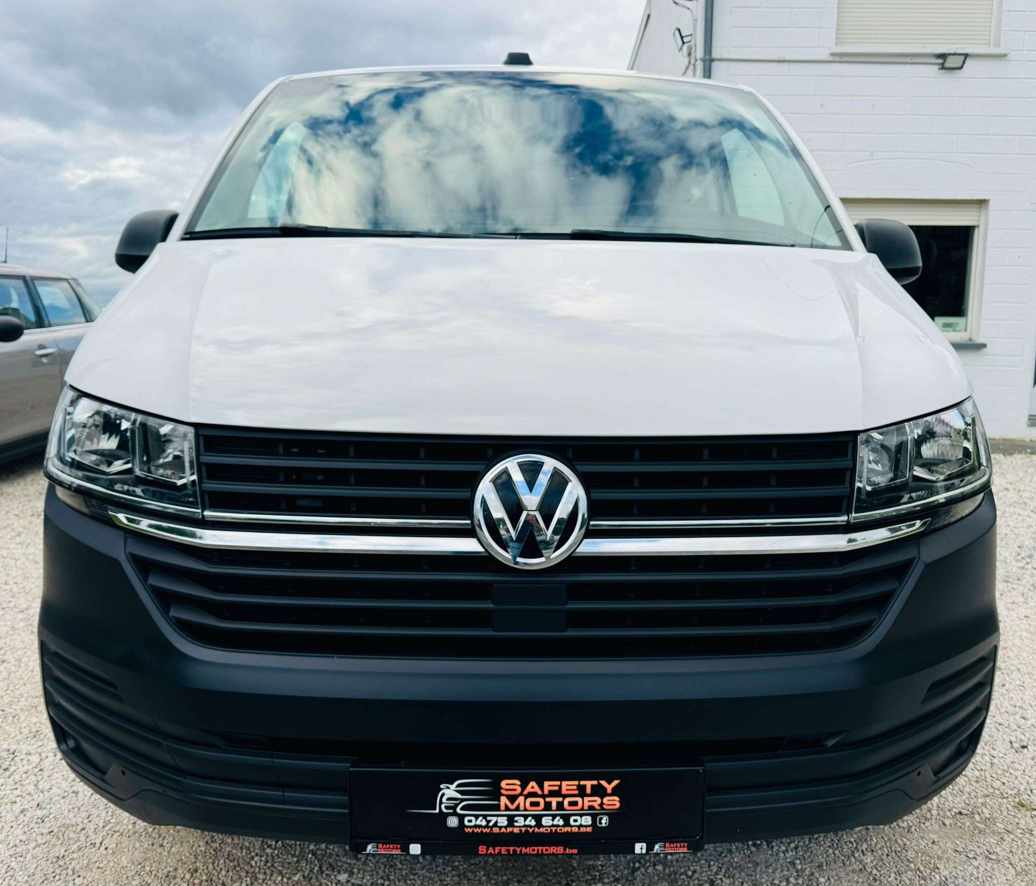 Volkswagen T6.1 Transporter 2.0 TDi SCR utilitaire 2 places gps airco garantie de 12 mois