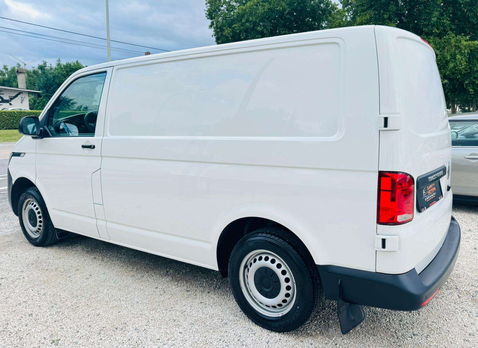 Volkswagen T6.1 Transporter 2.0 TDi SCR utilitaire 2 places gps airco garantie de 12 mois
