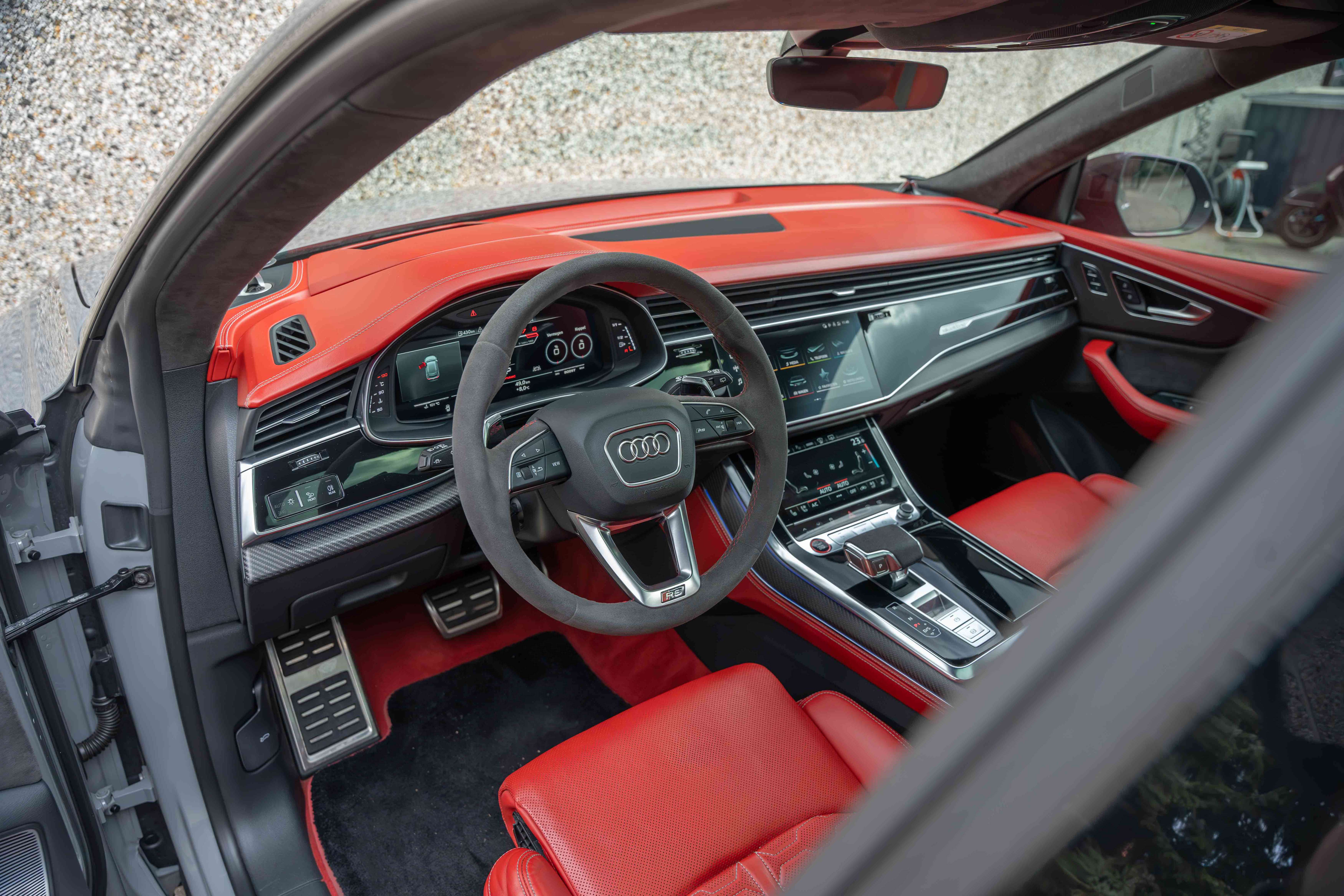 Audi RS Q8 4.0 TFSI Quattro MATRIX/PANO/B&O/HUD/MASSAGE/DAB