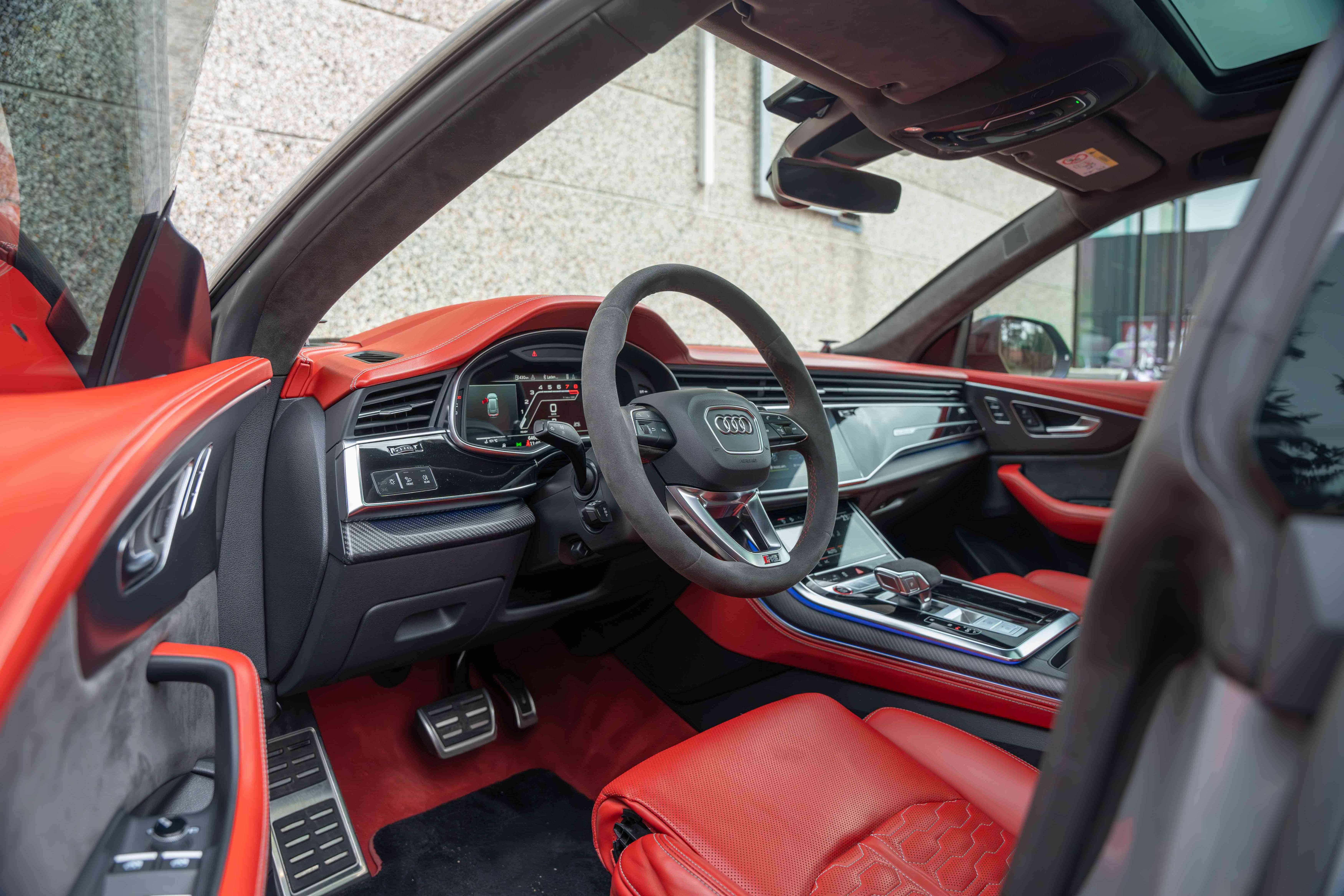 Audi RS Q8 4.0 TFSI Quattro MATRIX/PANO/B&O/HUD/MASSAGE/DAB