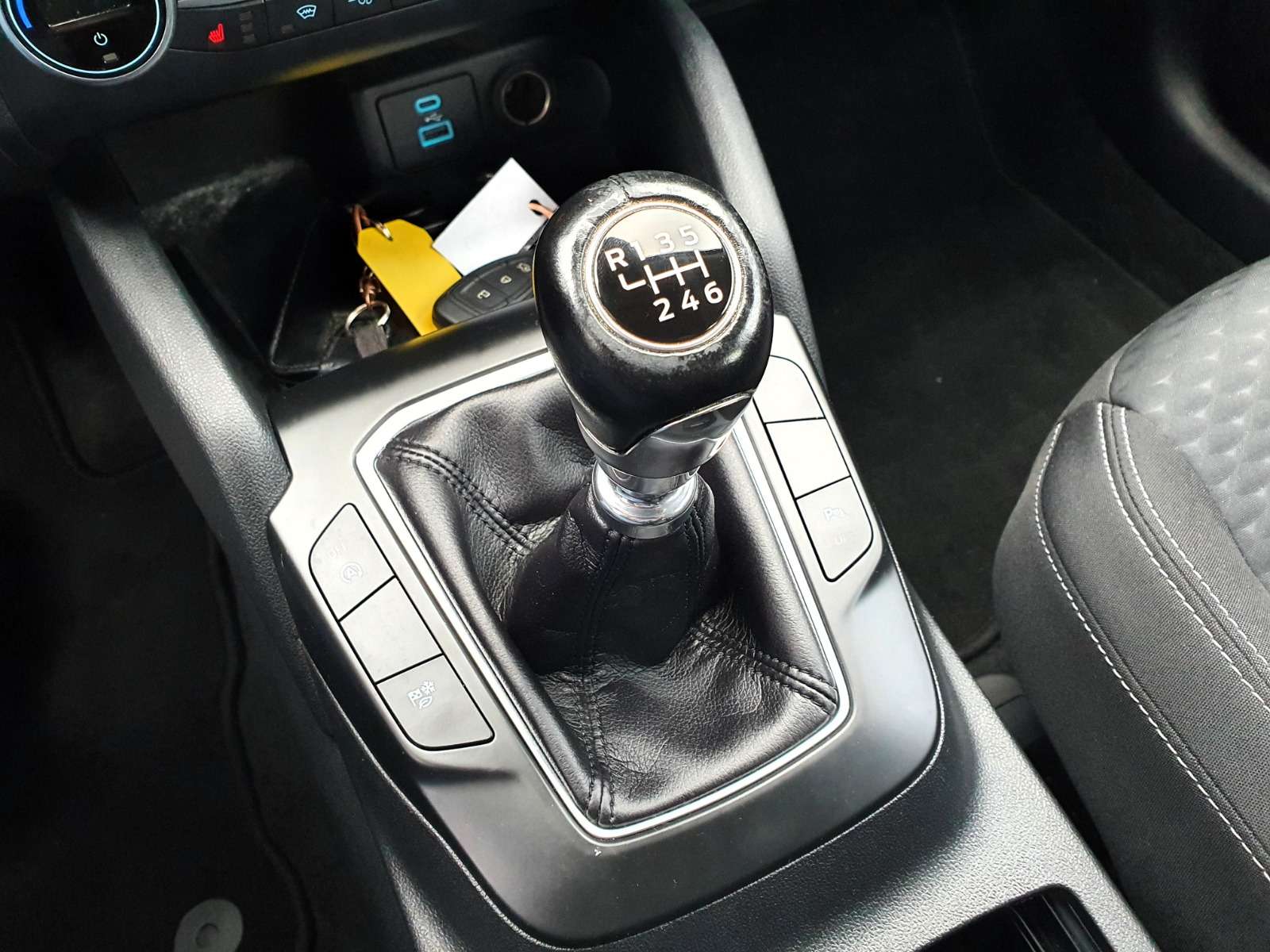 Ford Kuga 🟢1.5 ESSENCE 120CV - GPS - CRUISE - S.CHAUFF
