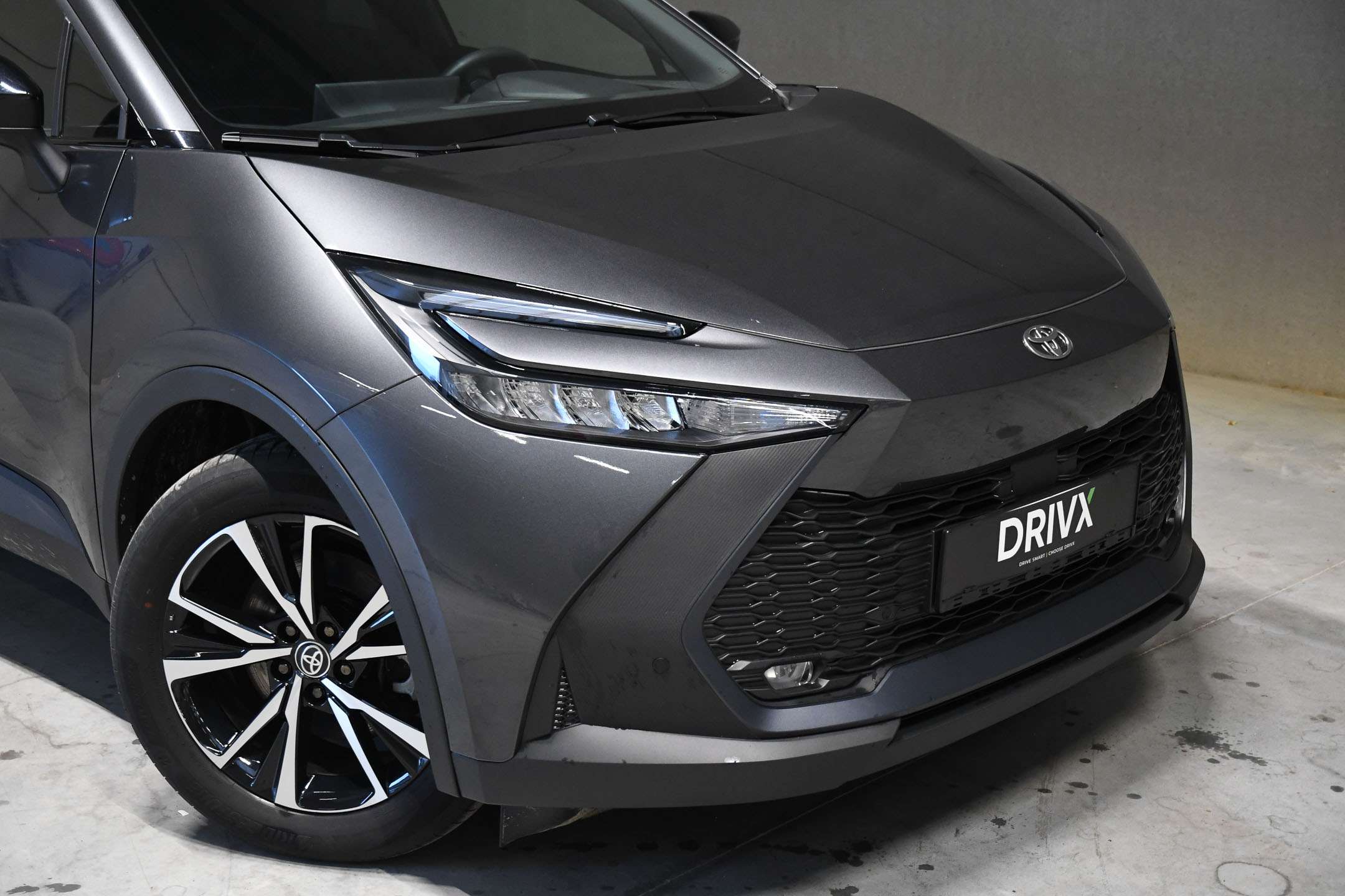 Toyota C-HR Plug-in 19g Co2 - ACC - Stuurwielverw. - Carplay