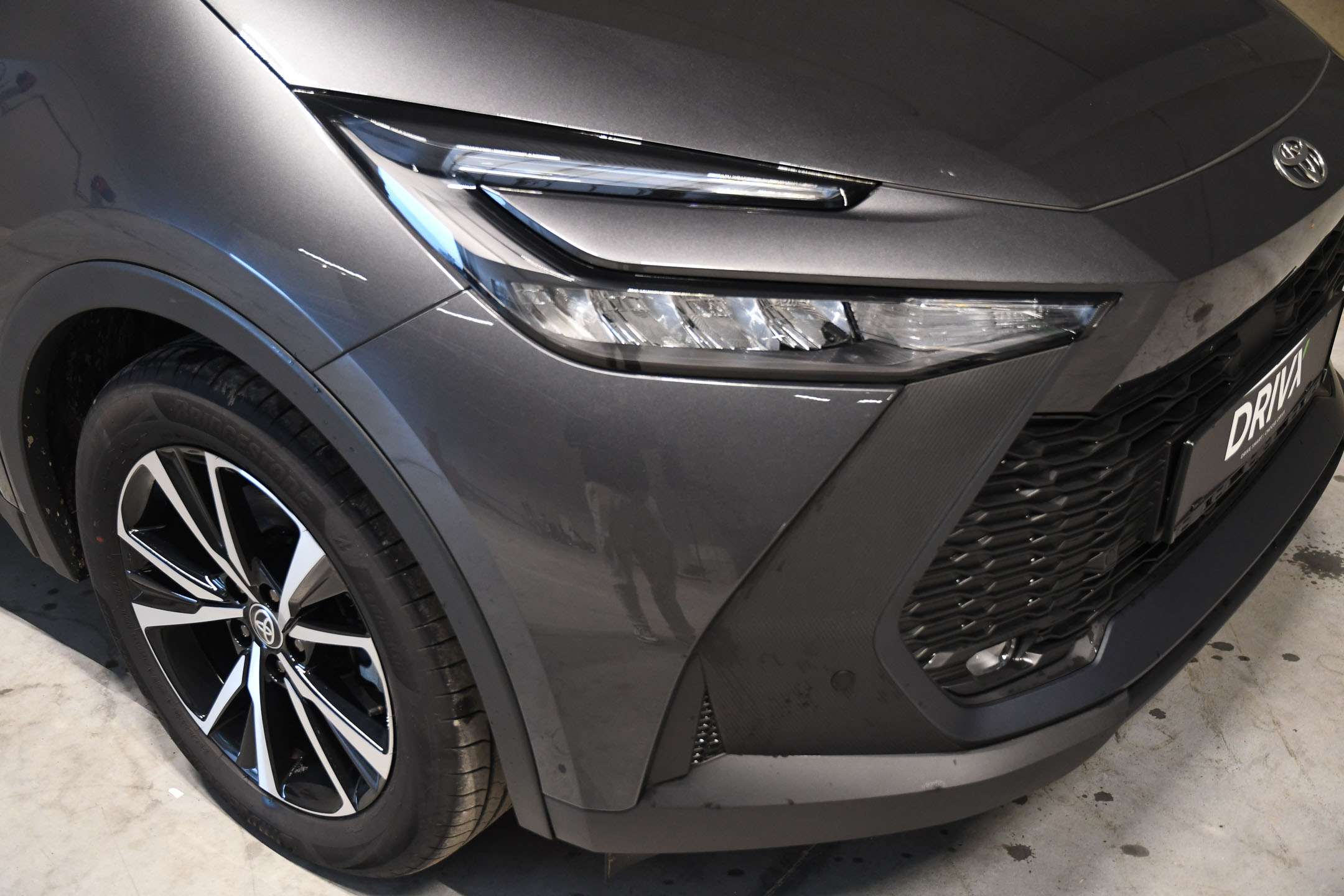 Toyota C-HR Plug-in 19g Co2 - ACC - Stuurwielverw. - Carplay