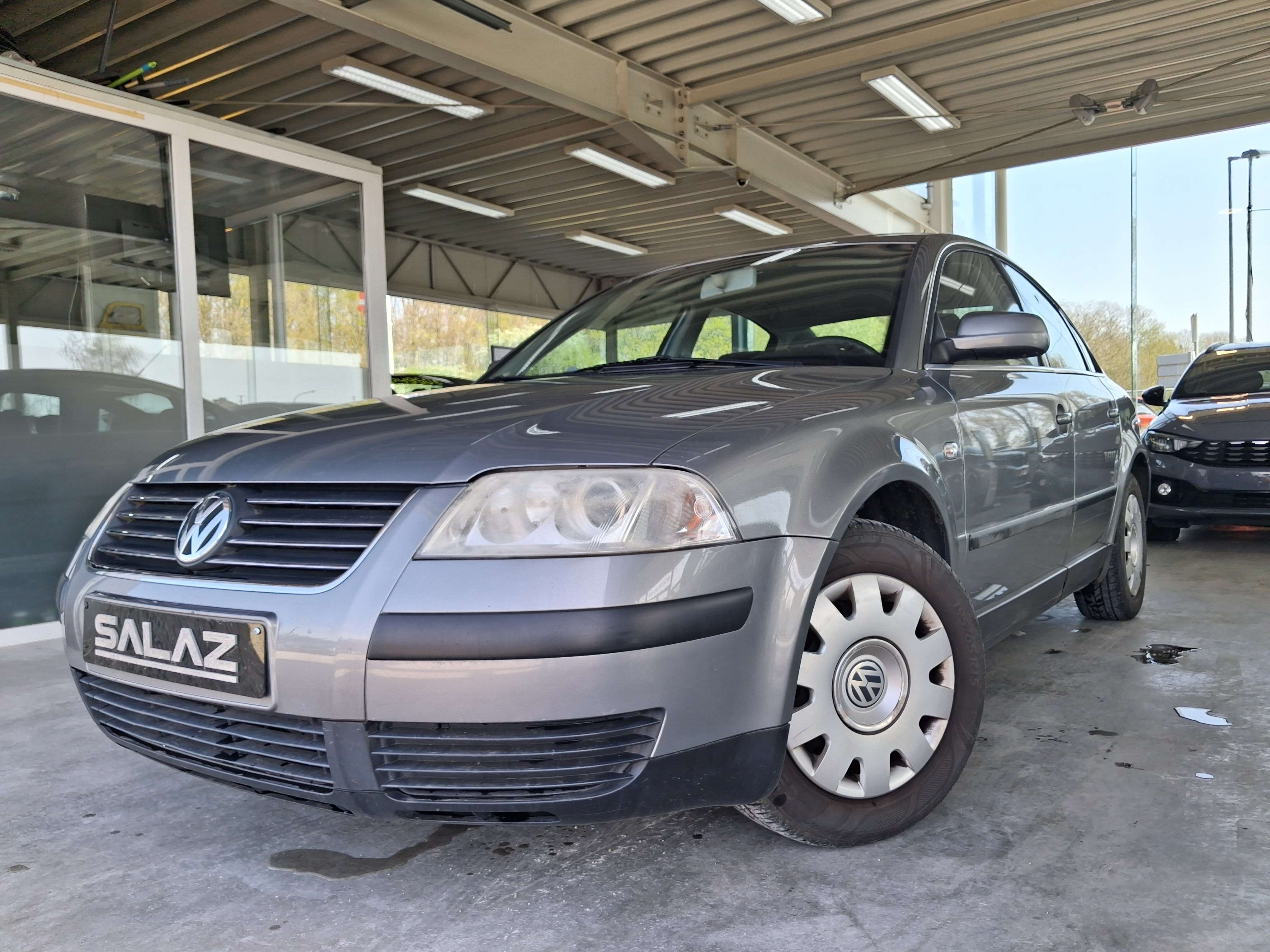 Volkswagen Passat 1.6i Comfortline/EXPORT/PERTE D EAU /