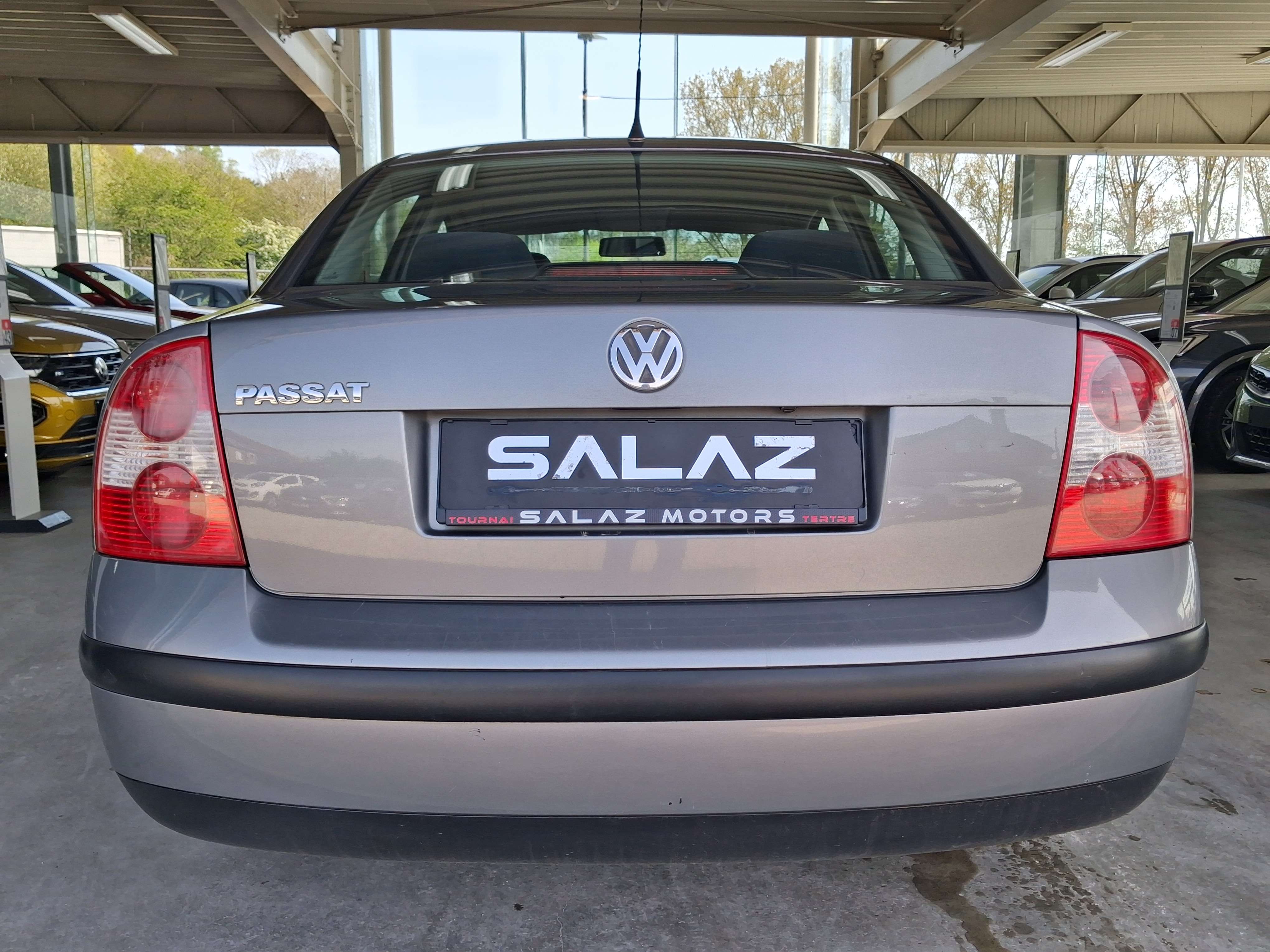 Volkswagen Passat 1.6i Comfortline/EXPORT/PERTE D EAU /