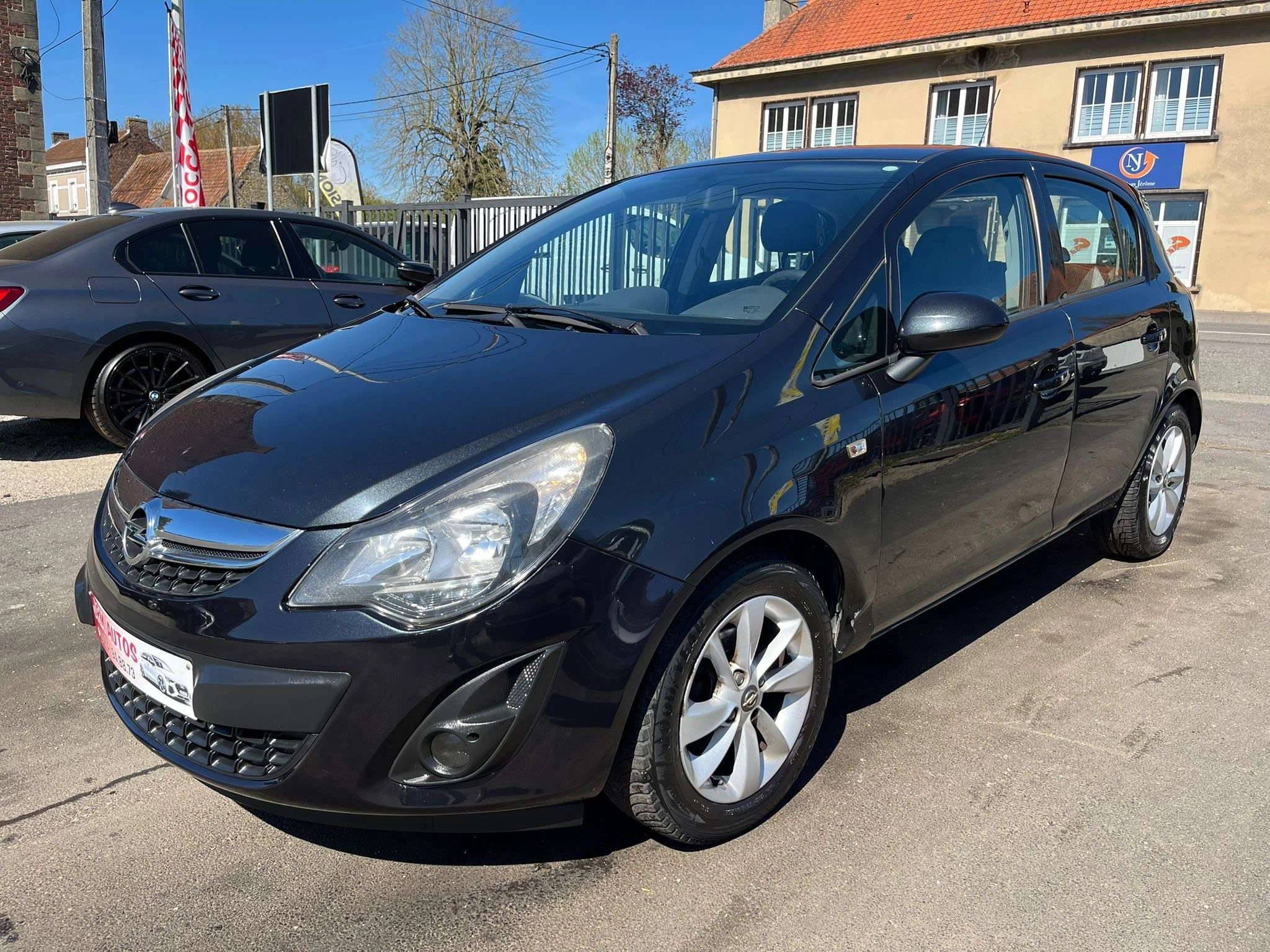 Opel Corsa 1.2i Cosmo 5 PORTES *** CLIM/REGULATEUR/BLUETOOTH