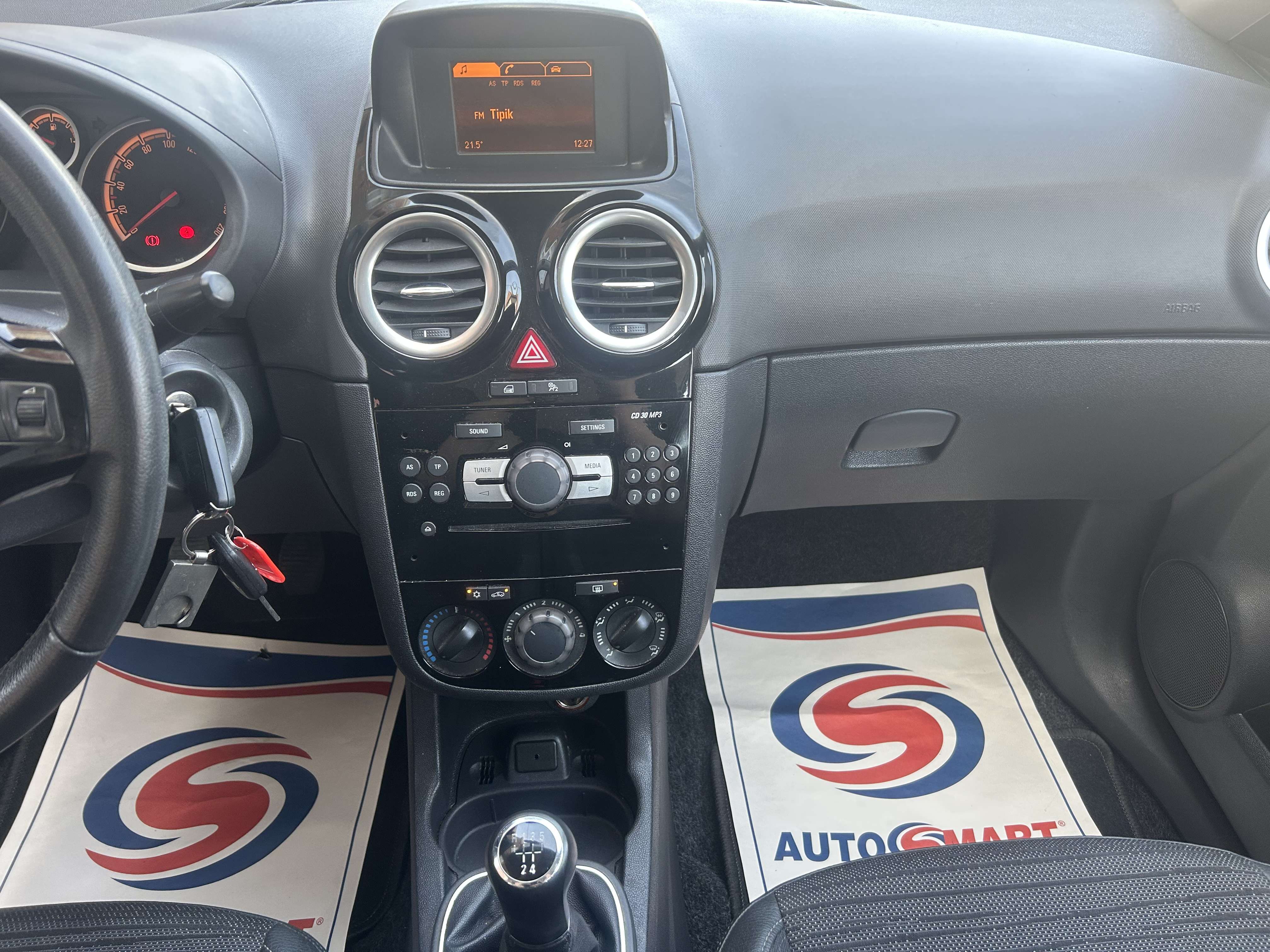 Opel Corsa 1.2i Cosmo 5 PORTES *** CLIM/REGULATEUR/BLUETOOTH