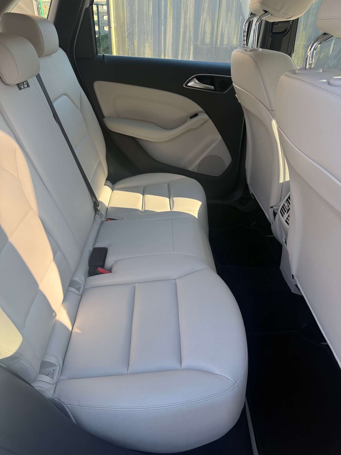 Mercedes-Benz B 180 B 180, Automaat, Wit leder, Airco, Pdc + 12m Garantie