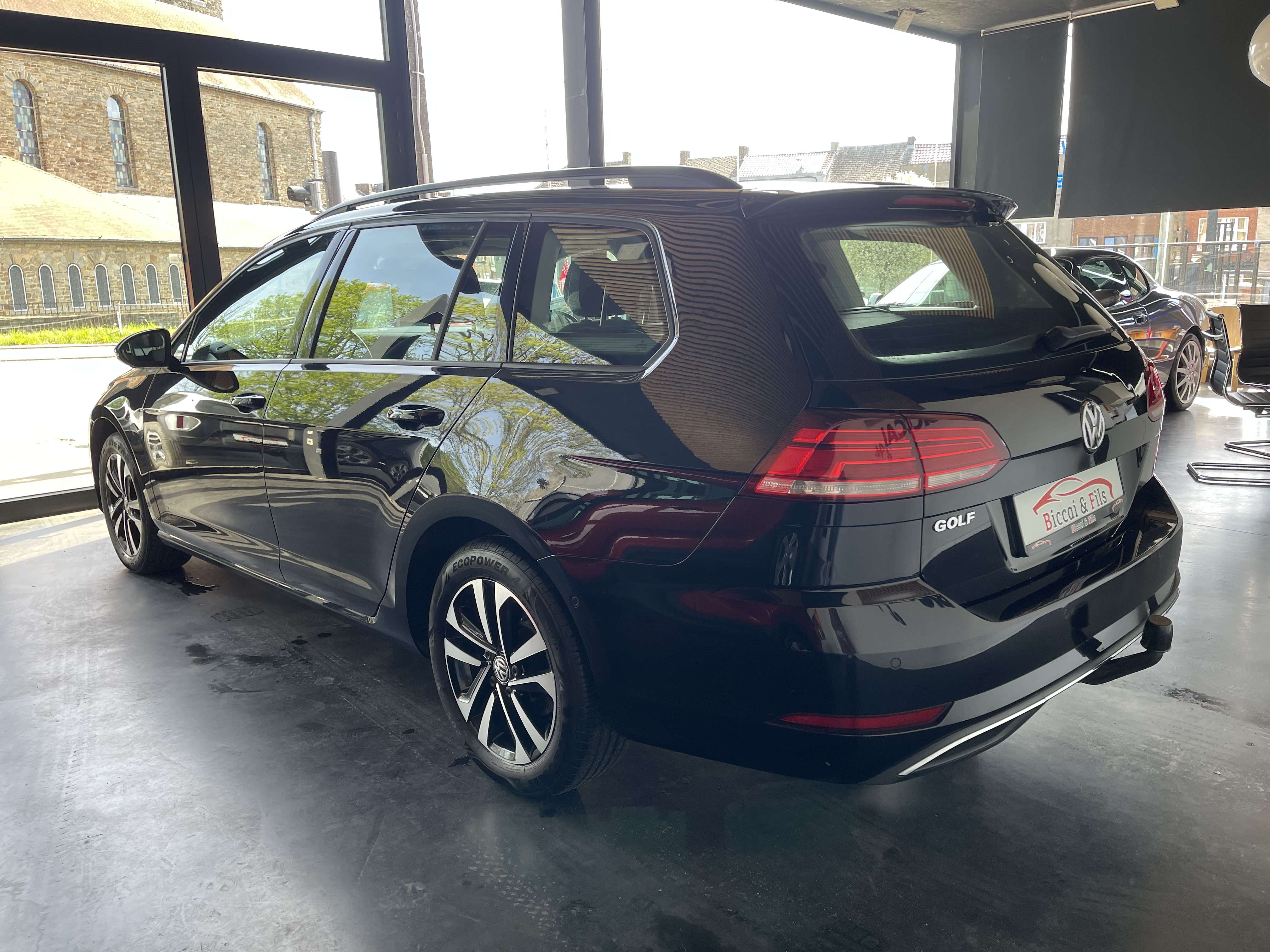 Volkswagen Golf Variant Golf SW 1.6 SCR TDi DSG
