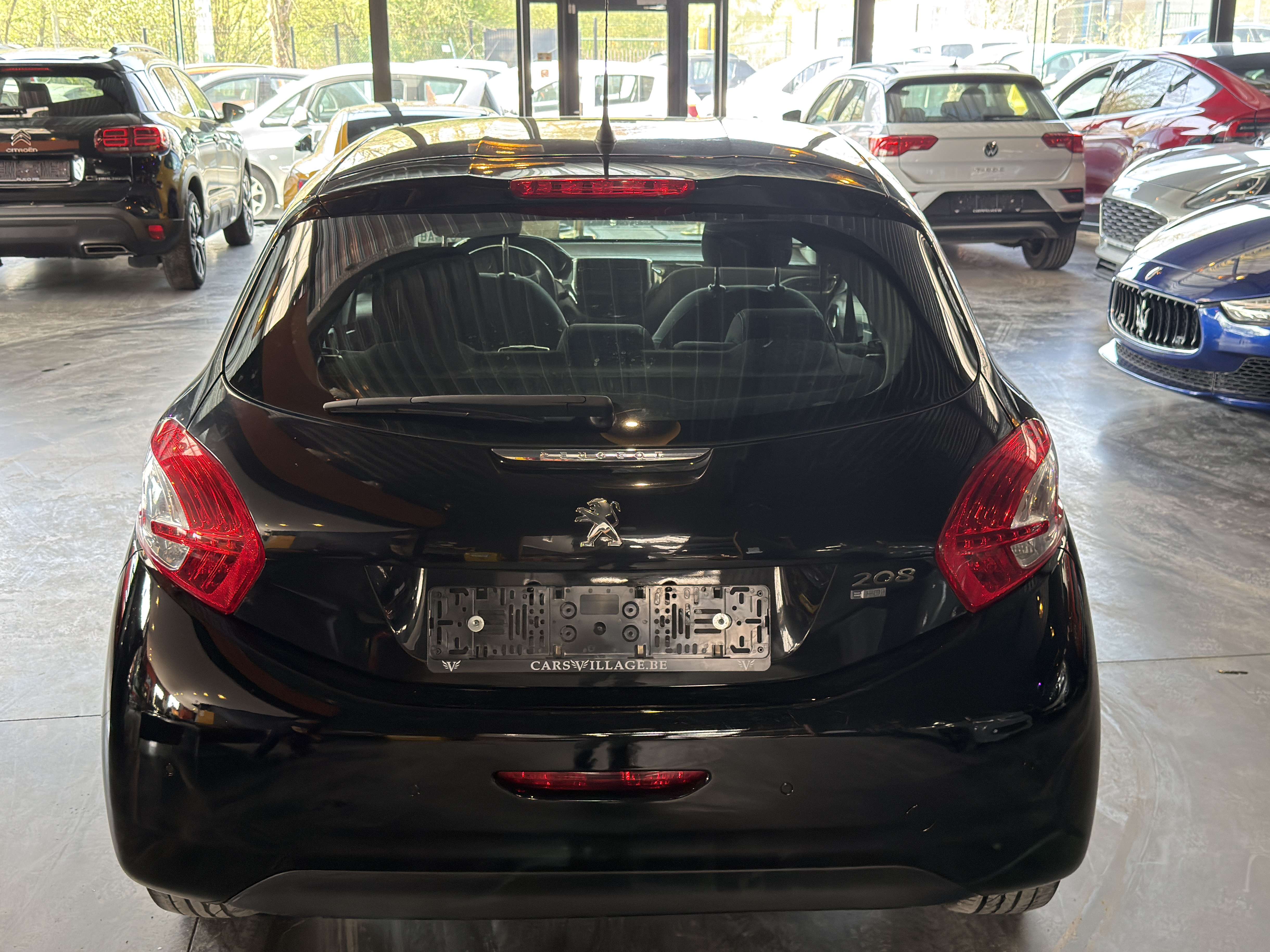 Peugeot 208 208 1.6 e-HDi Allure STT ETG/12 mois de garantie