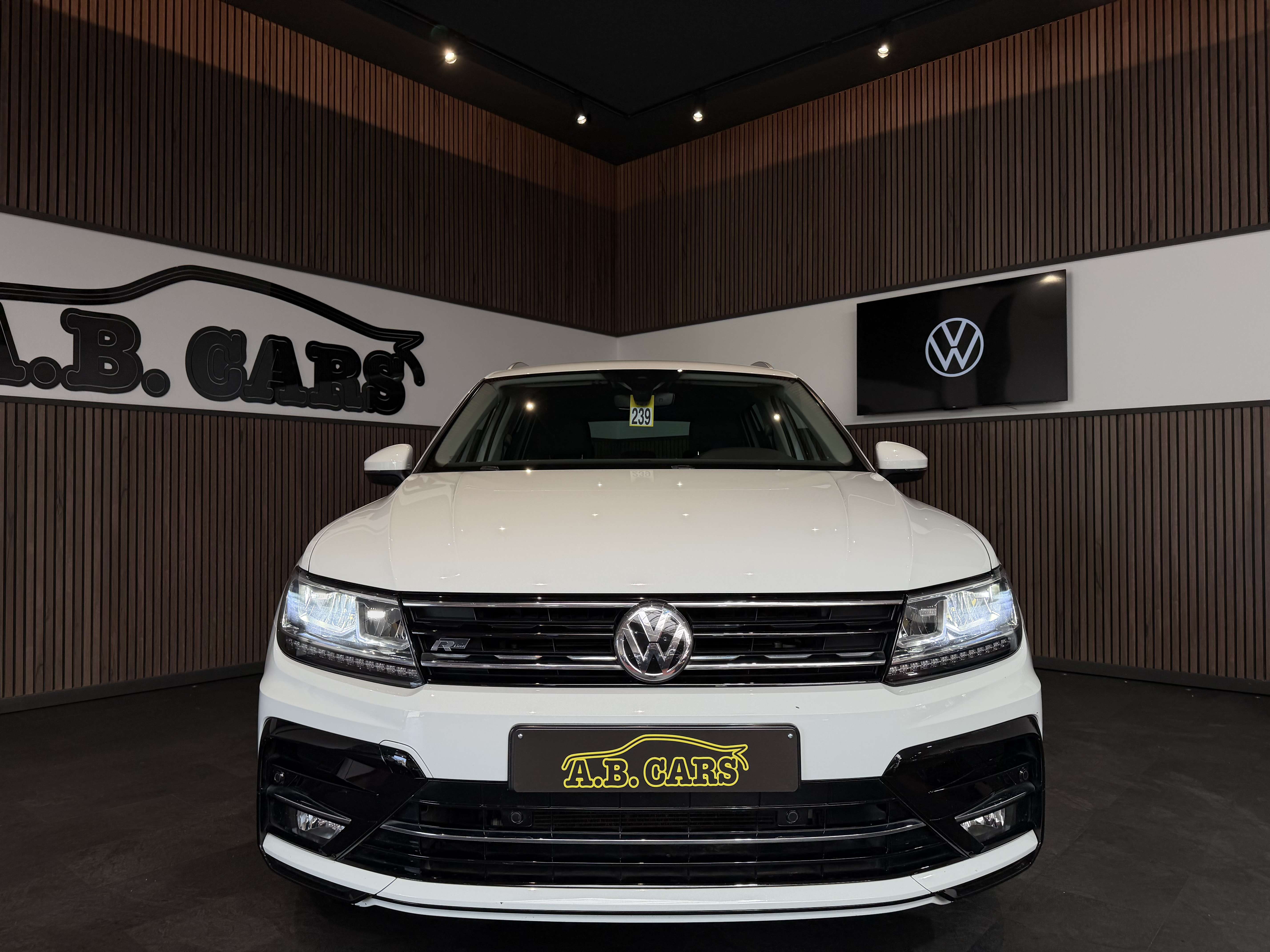 Volkswagen Tiguan 2.0 TDi R Line - GARANTIE 12M - 1ERPRO - TVA DEDUC