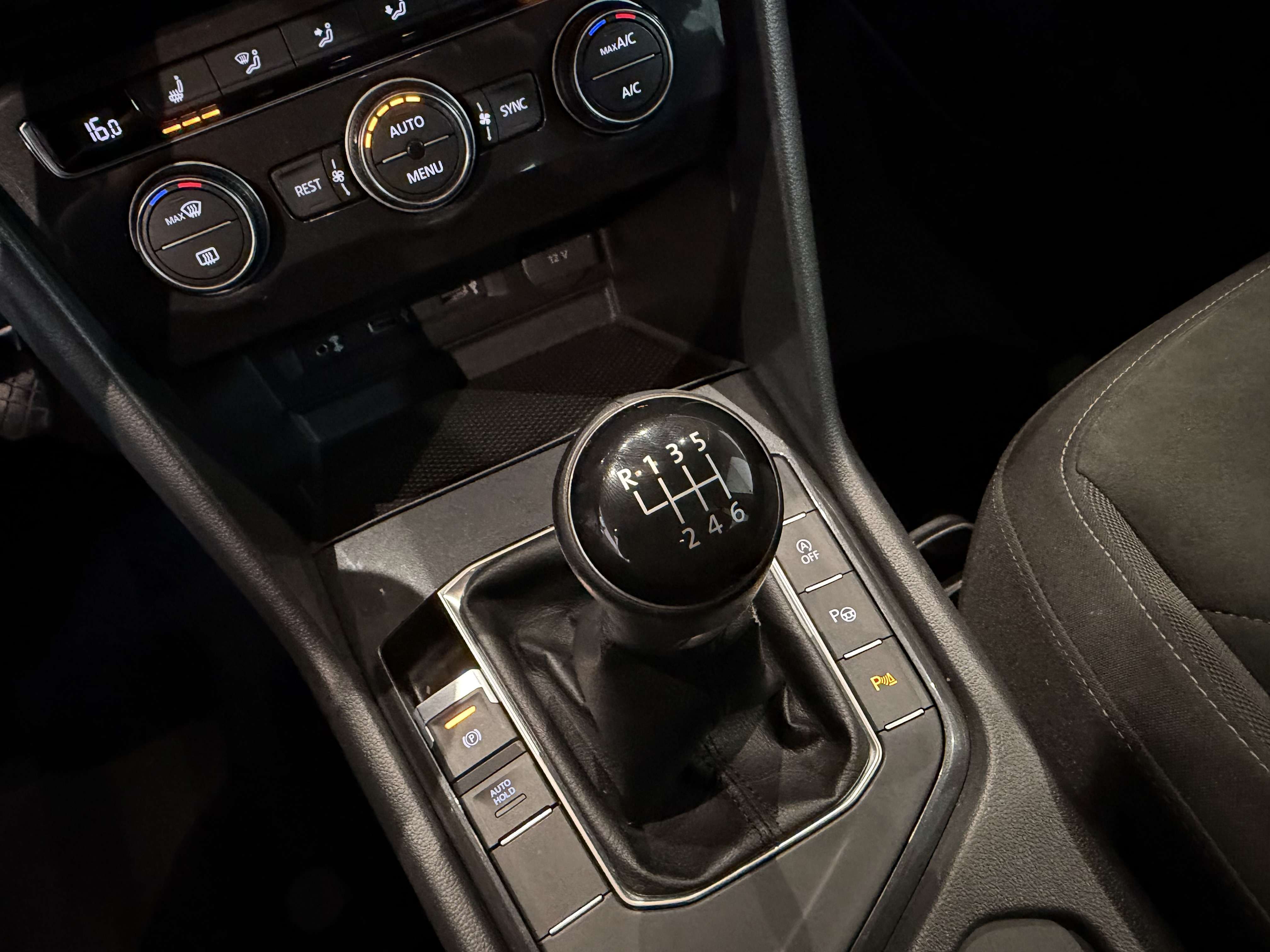 Volkswagen Tiguan 2.0 TDi R Line - GARANTIE 12M - 1ERPRO - TVA DEDUC