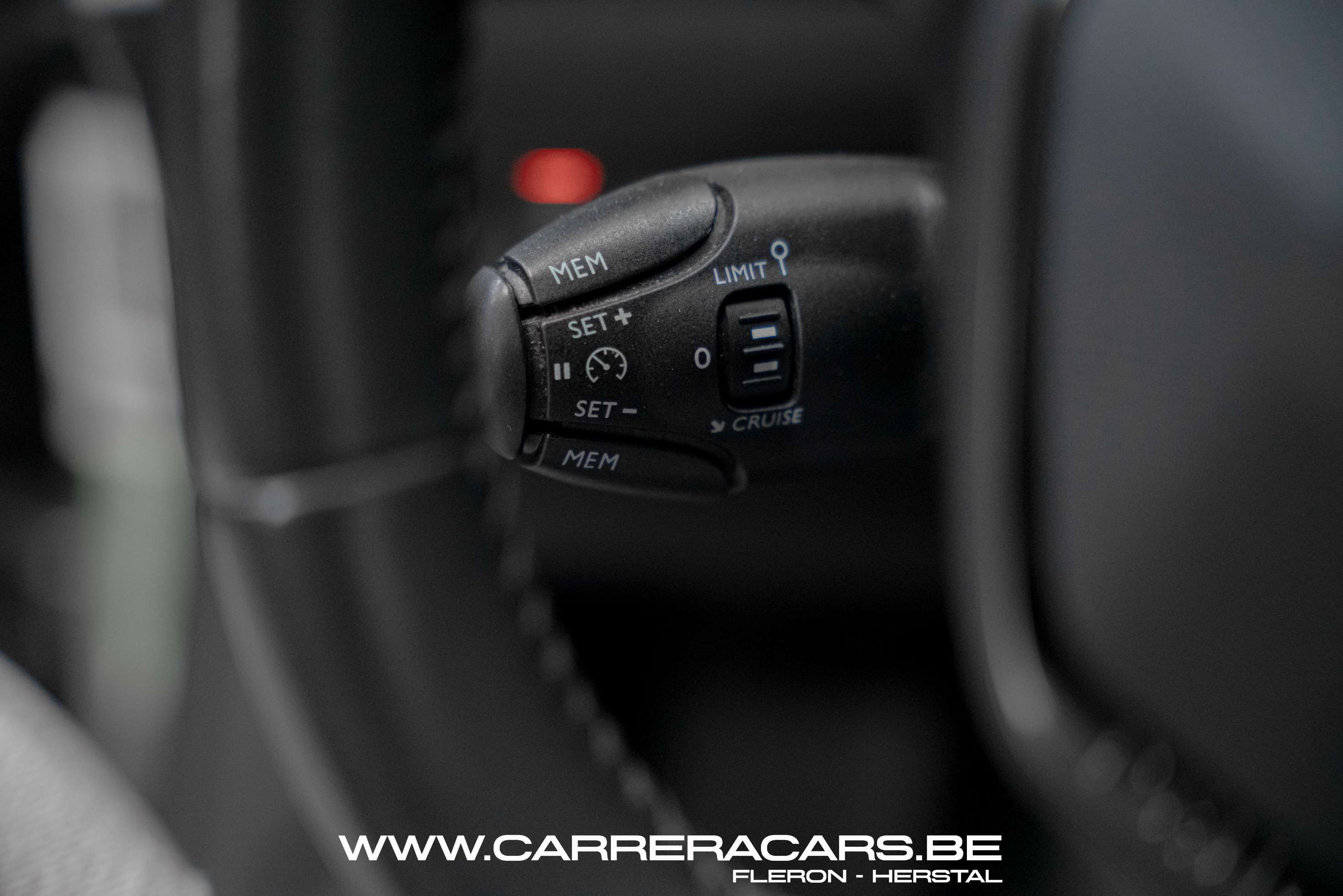 Peugeot 2008 1.2 Allure*|NAVI*CAMERA*LED*CRUISE*CUIR*GARANTIE*|
