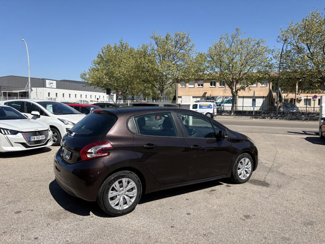 Peugeot 208 1.4 HDI BVM5 ACTIVE