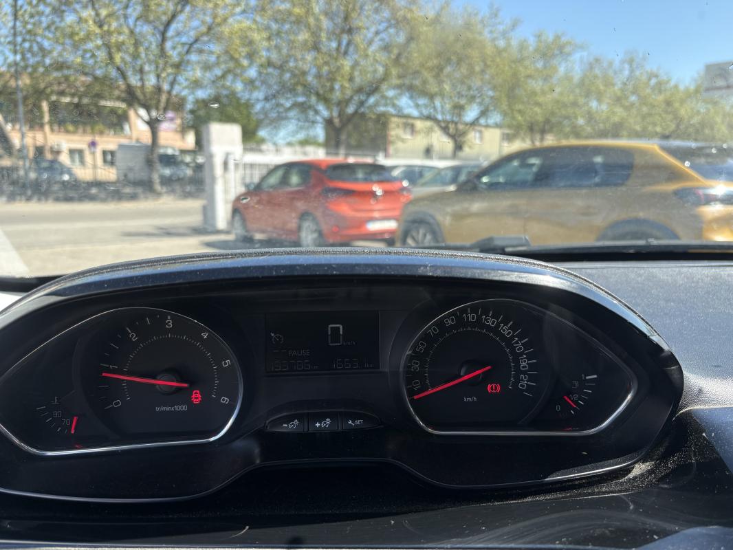 Peugeot 208 1.4 HDI BVM5 ACTIVE