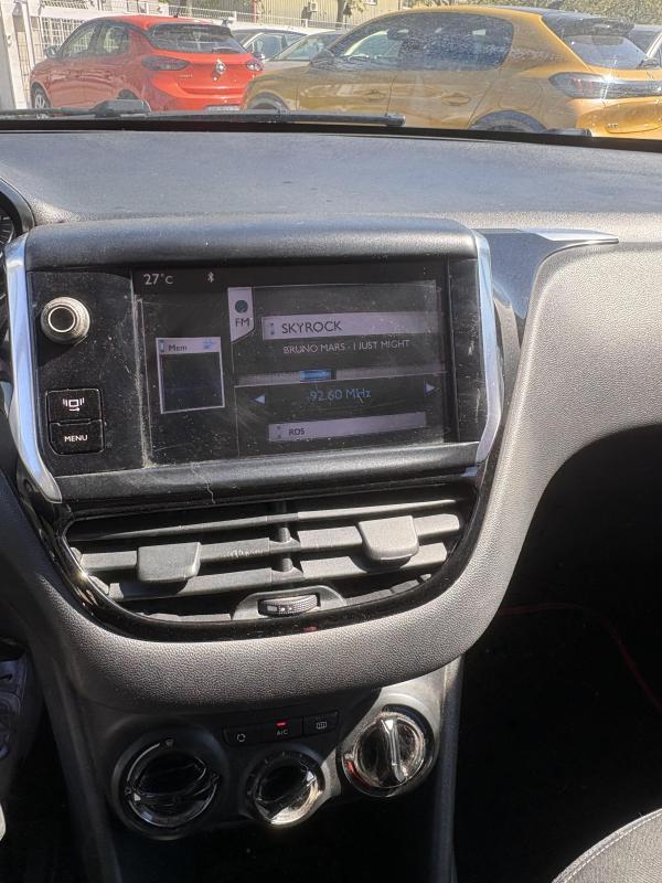 Peugeot 208 1.4 HDI BVM5 ACTIVE