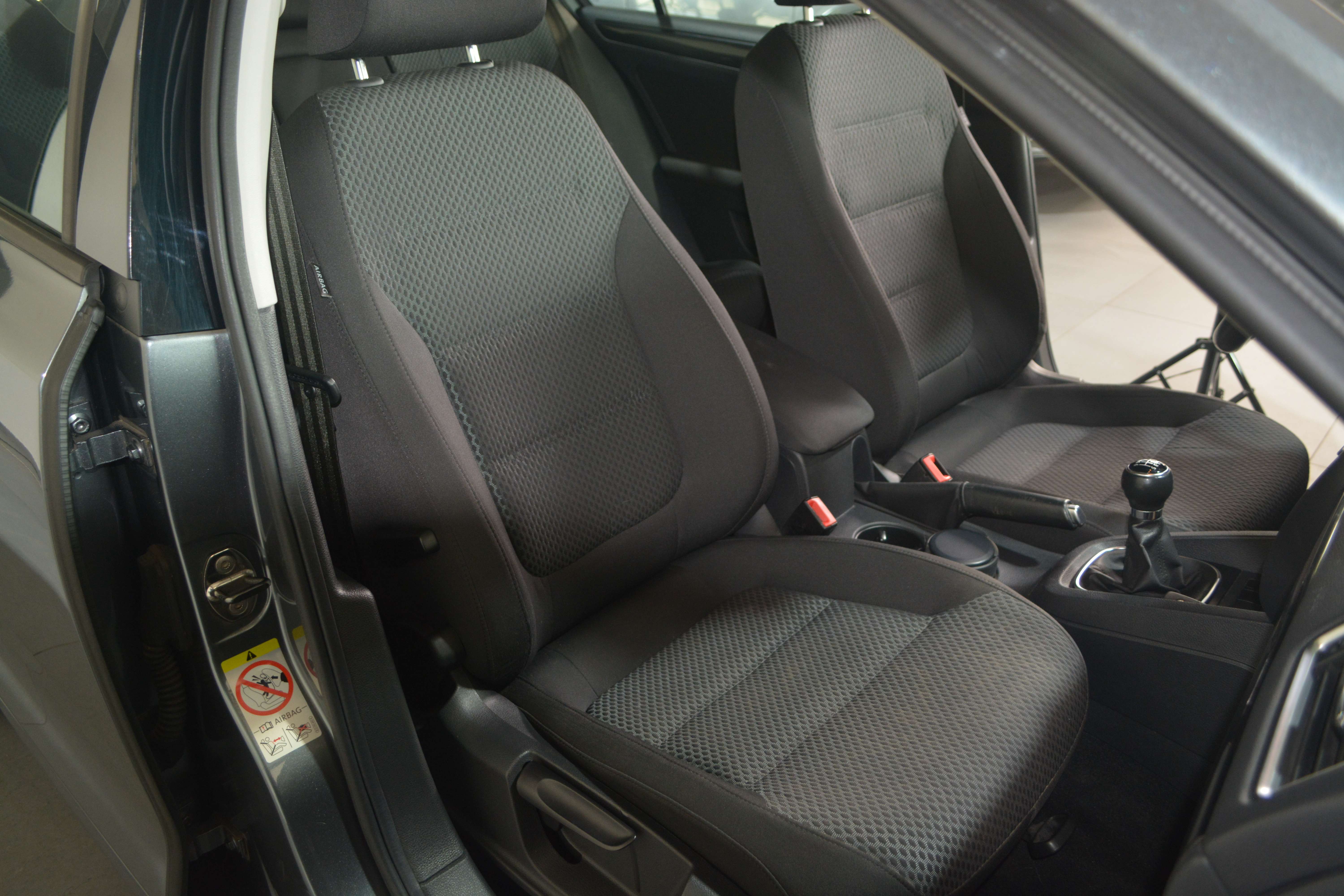 Volkswagen Jetta Jetta 1.2 TSI Comfortline / NAVIGATIE / CRUISE / AIRCO AUT.