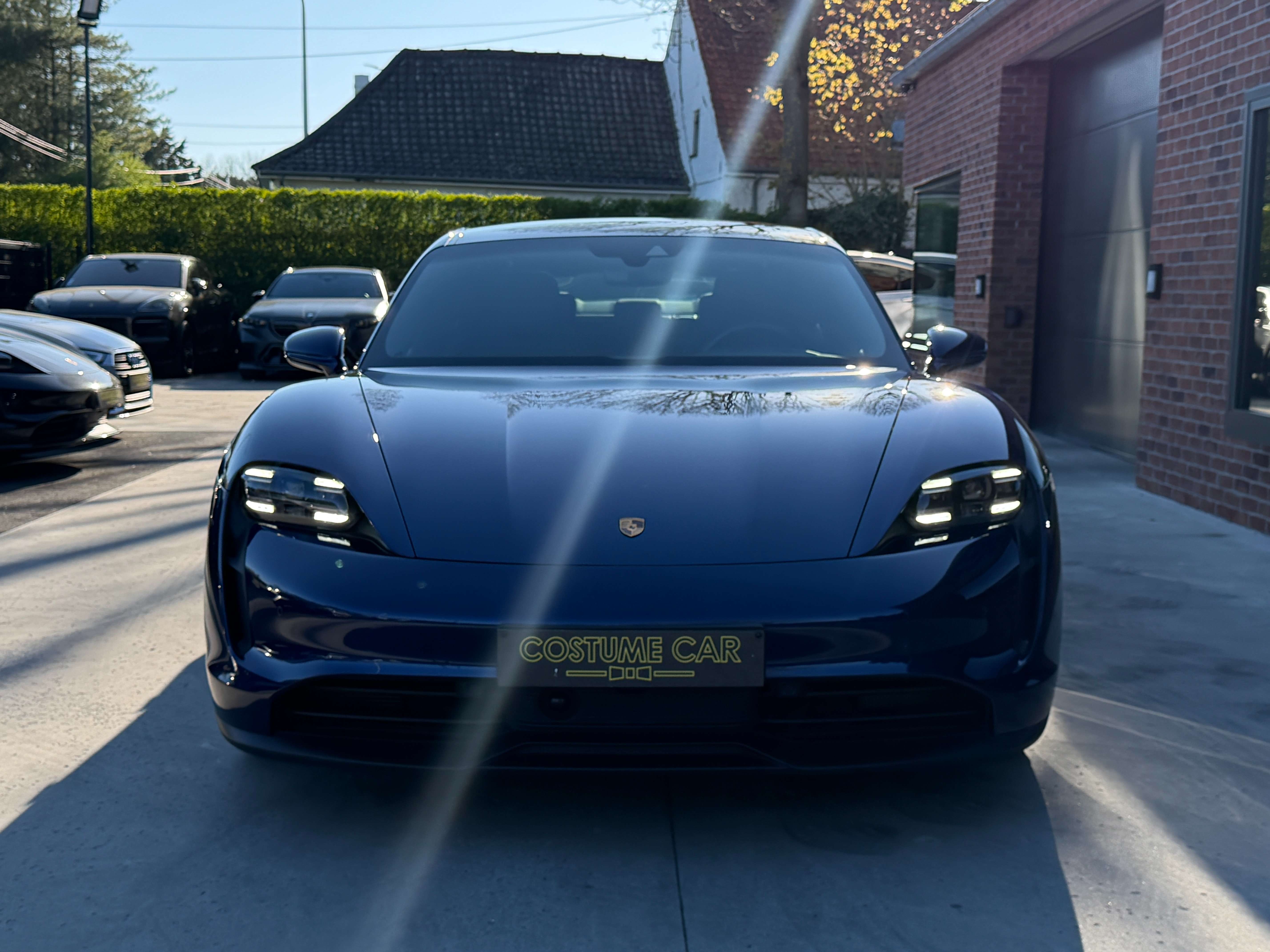 Porsche Taycan 4S - Trappes électriques - Bose - Toit panoramique