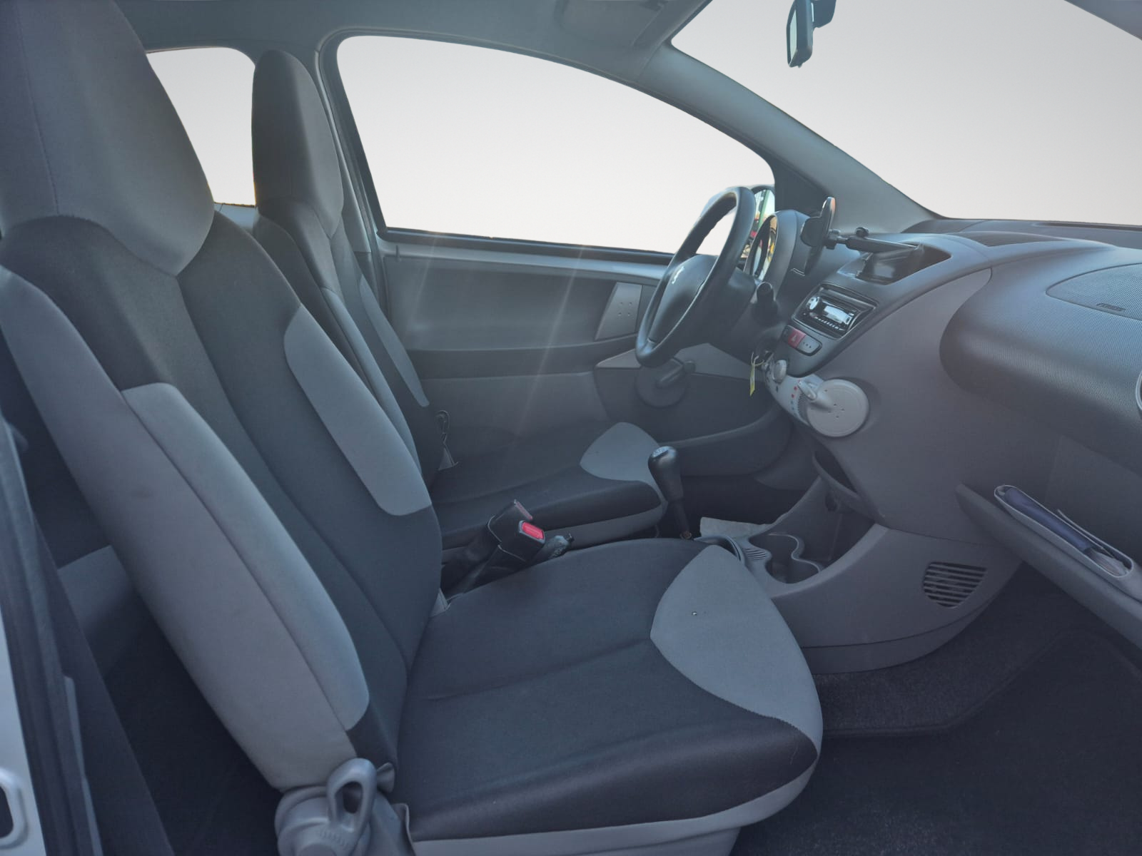 Peugeot 107 1.0i Urban Move / Garantie 12 Mois